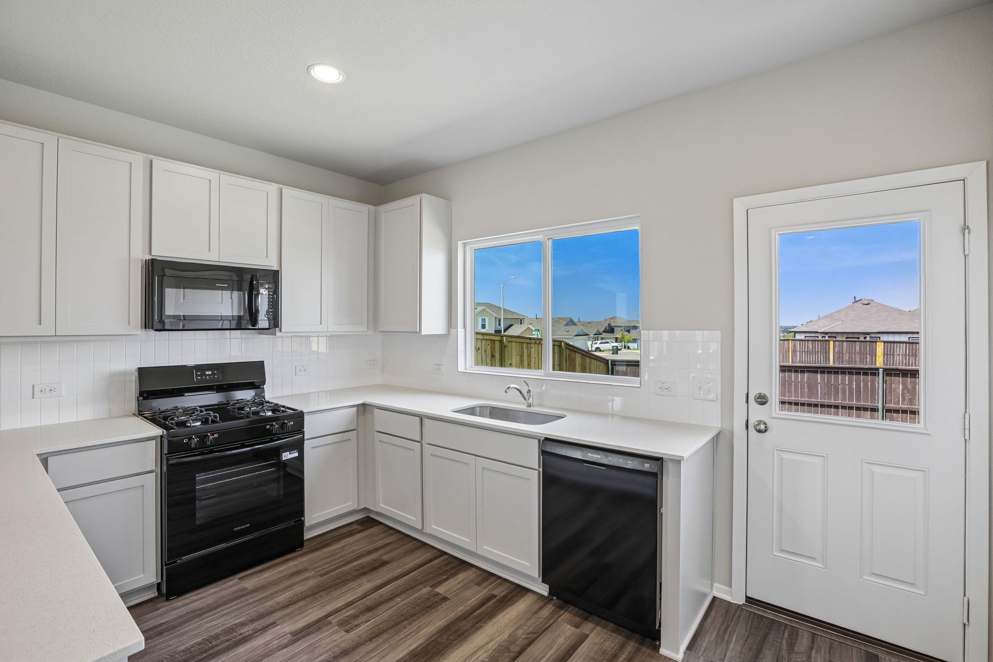 5600 San Pietro DR — photo 5