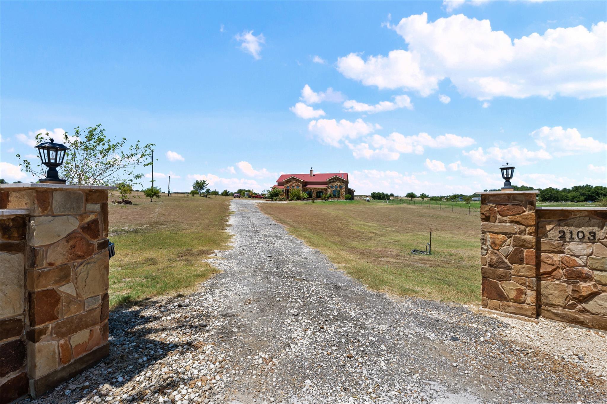 2103 County Road 320 — photo 4