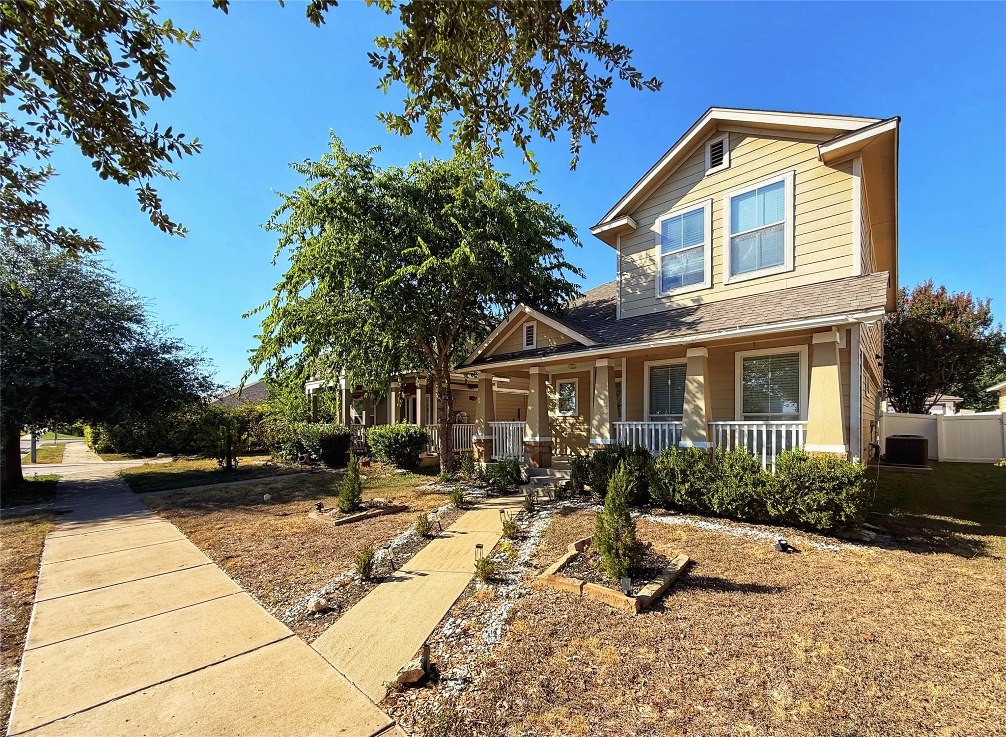 708 Craters Of The Moon BLVD — photo 4