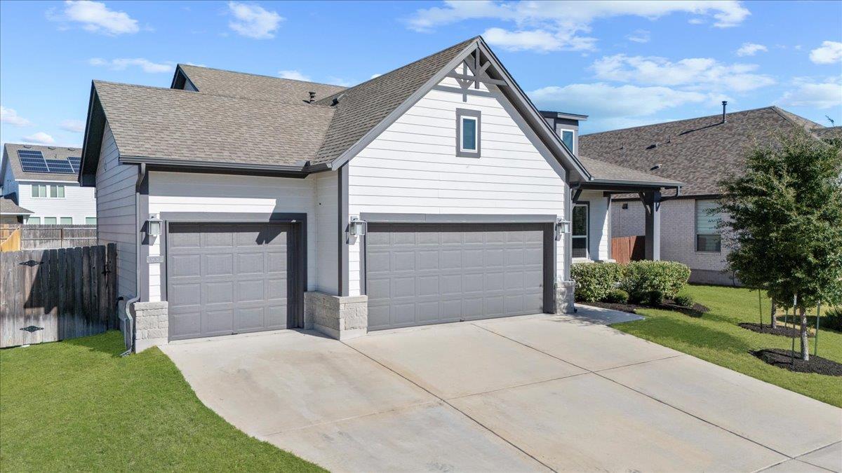 908 Knowles DR — photo 3