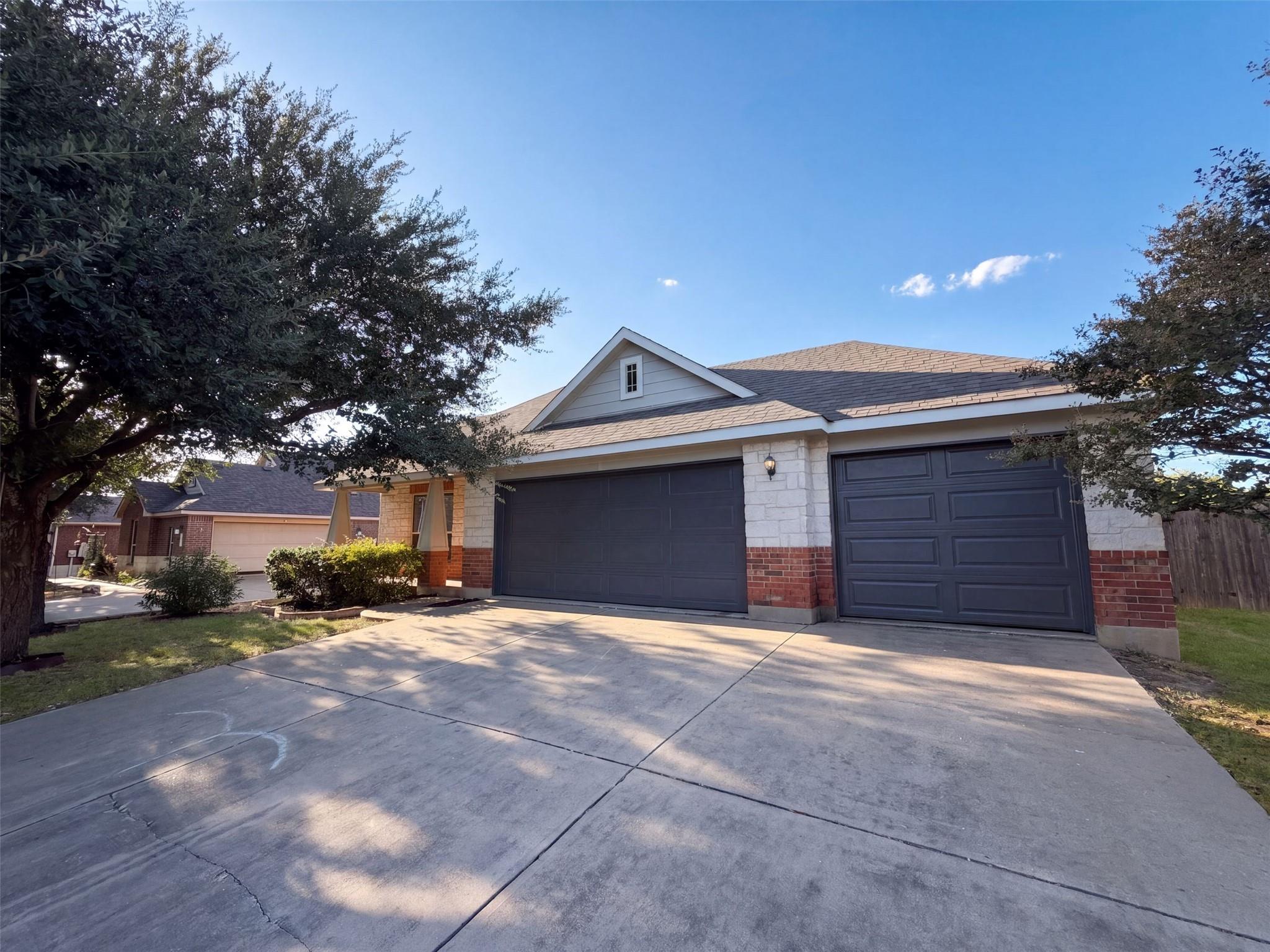 404 Timothy John DR