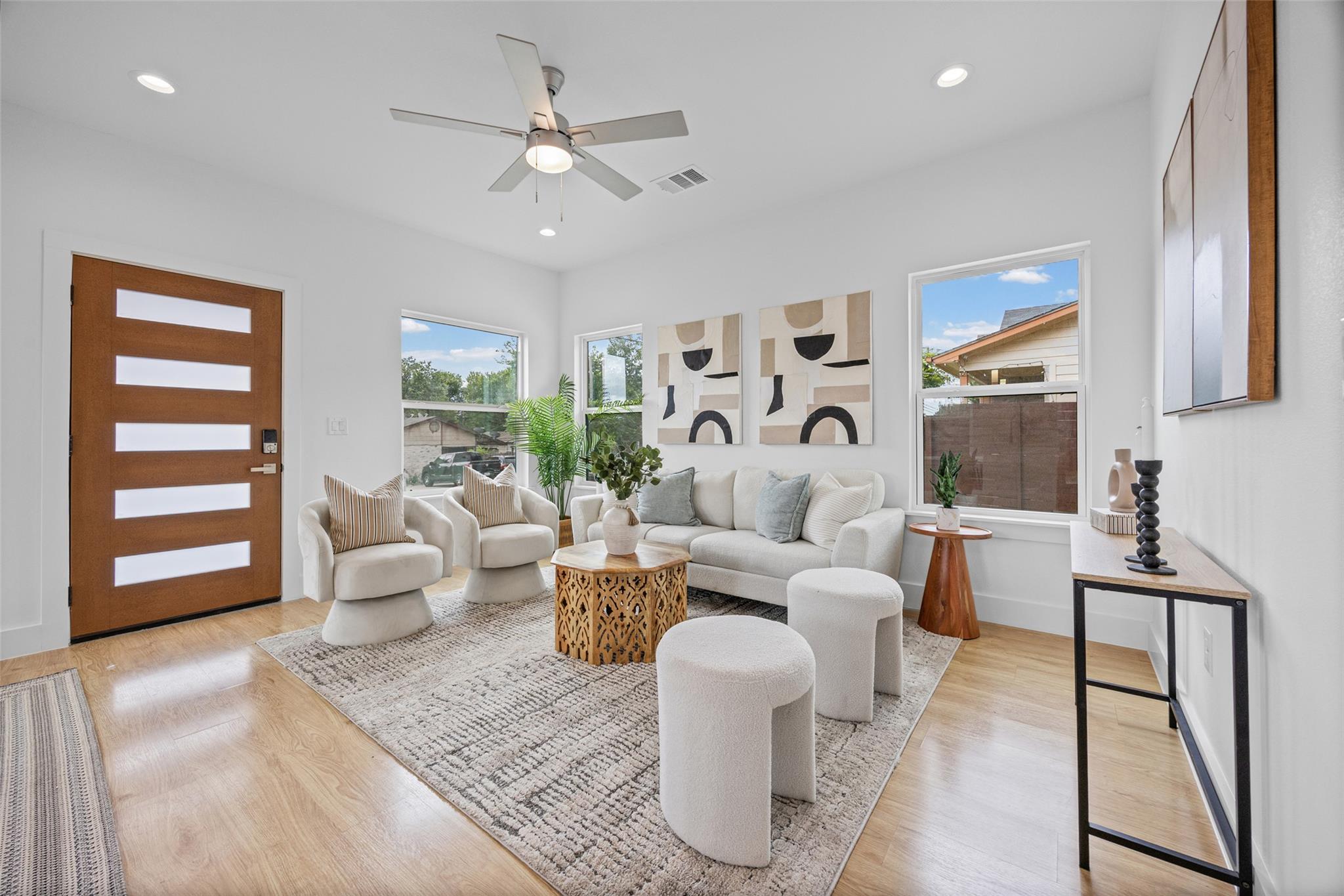 7310 Carver Ave ##2 — photo 4