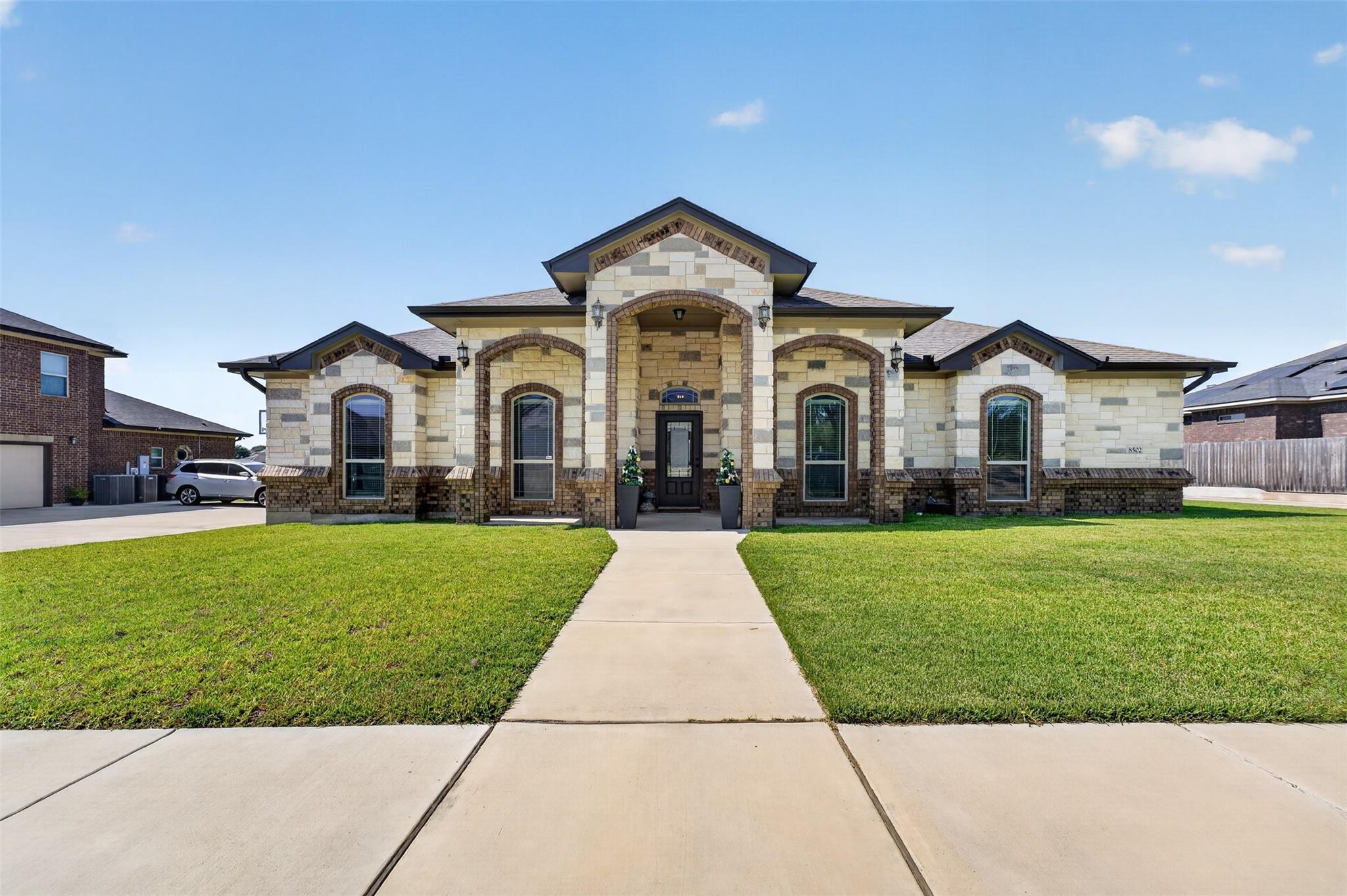 8502 Dorset DR