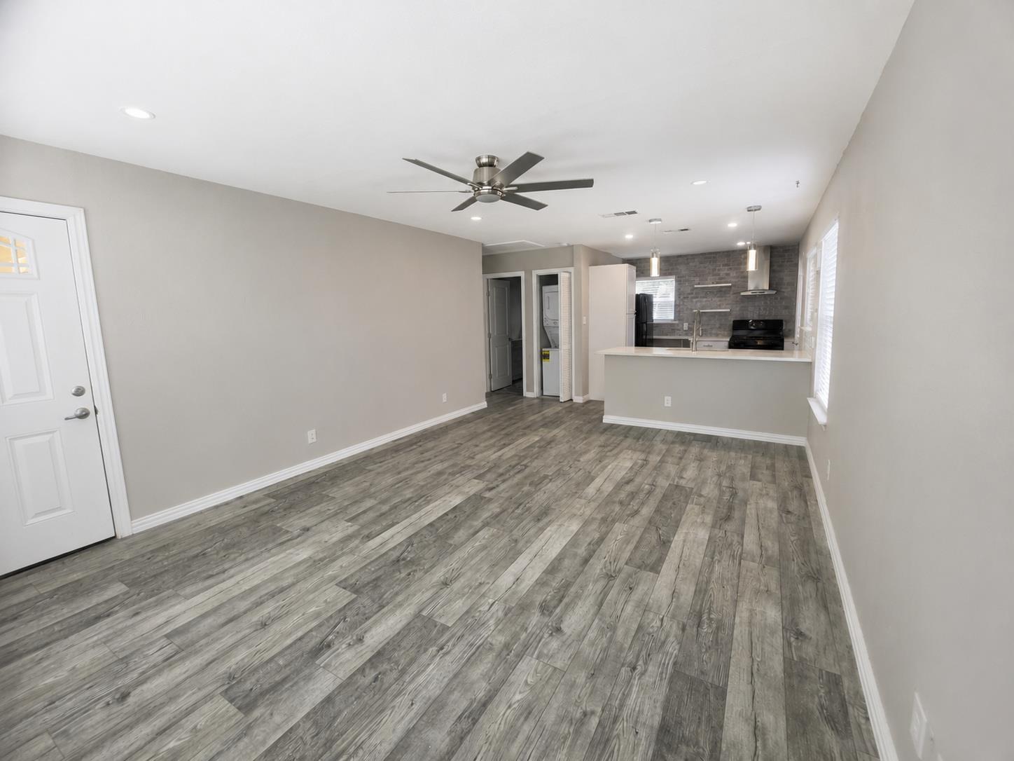 4603 Leslie Ave — photo 5