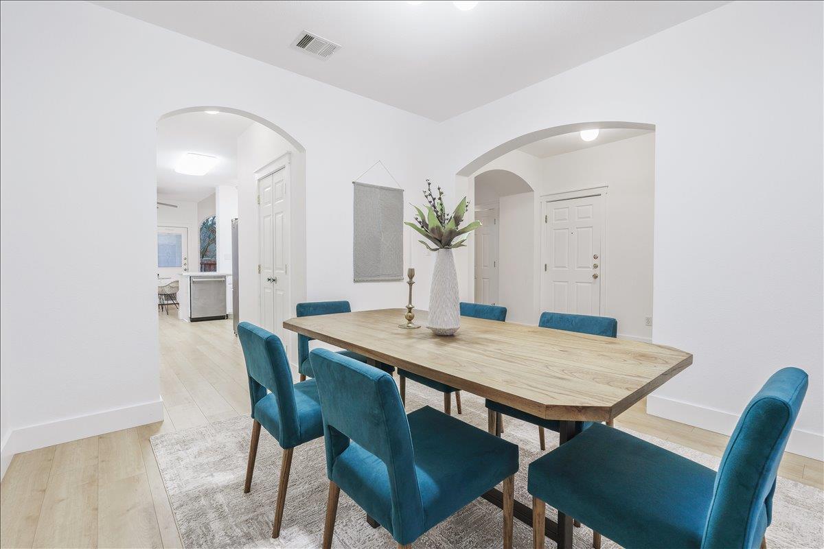 712 Arrowood PL — photo 4
