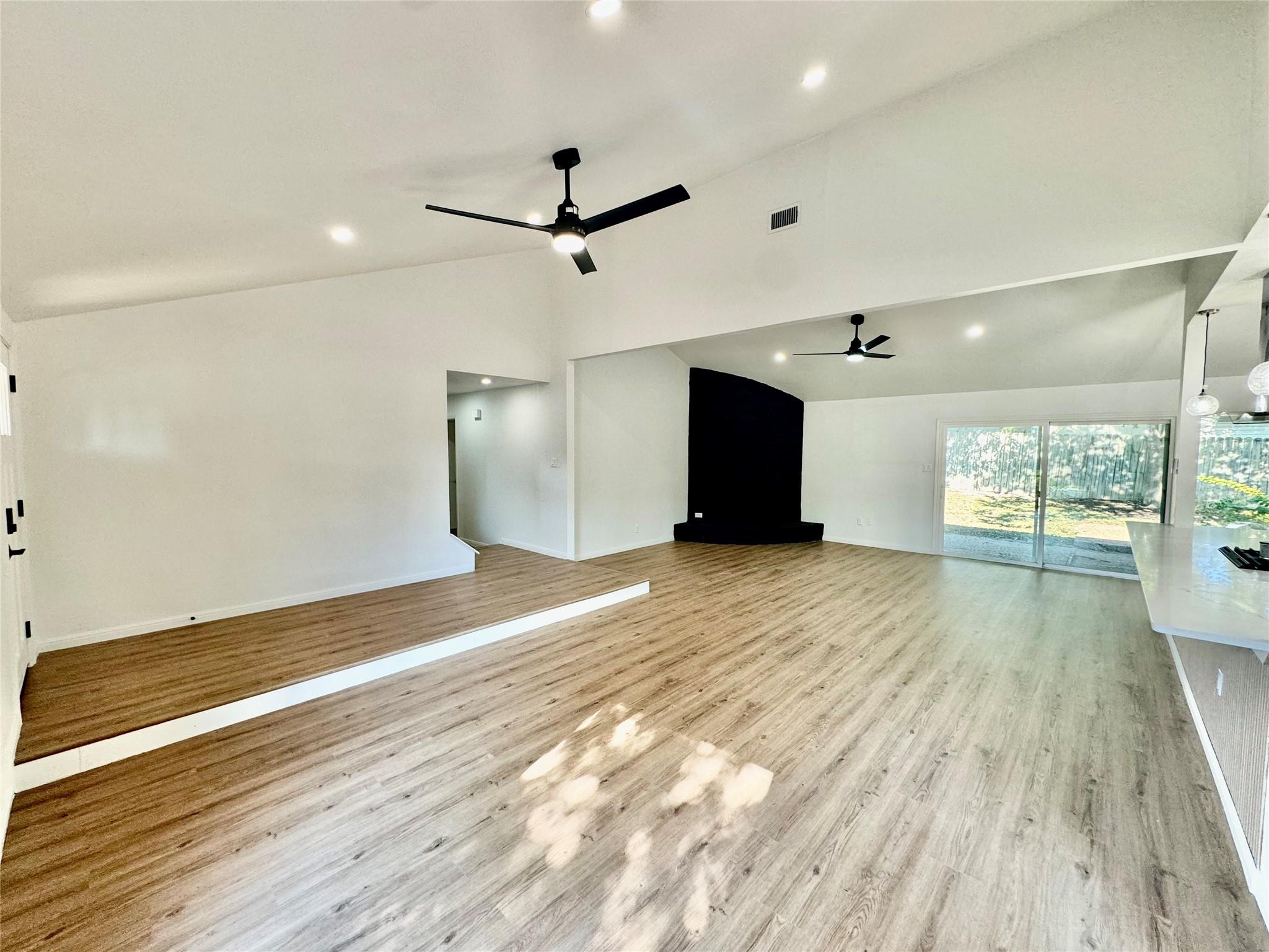 9506 STONEBRIDGE DR — photo 4