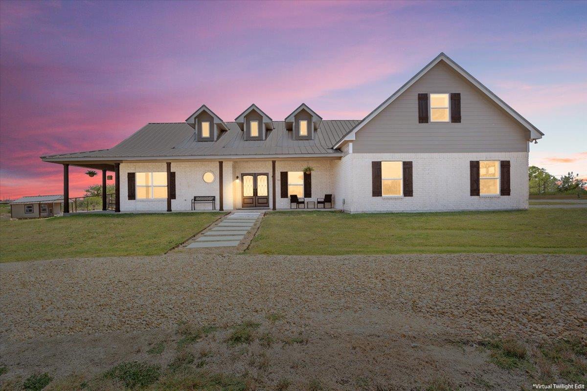 8813, 8725 Stallion RD