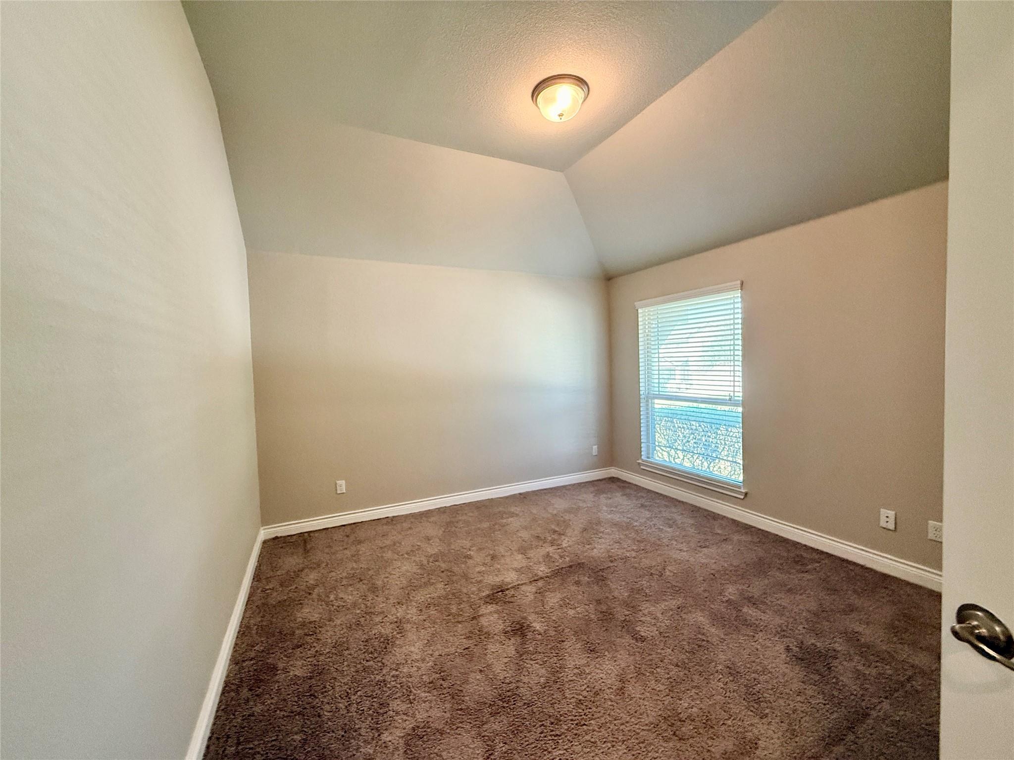 199 Tailwind DR — photo 3