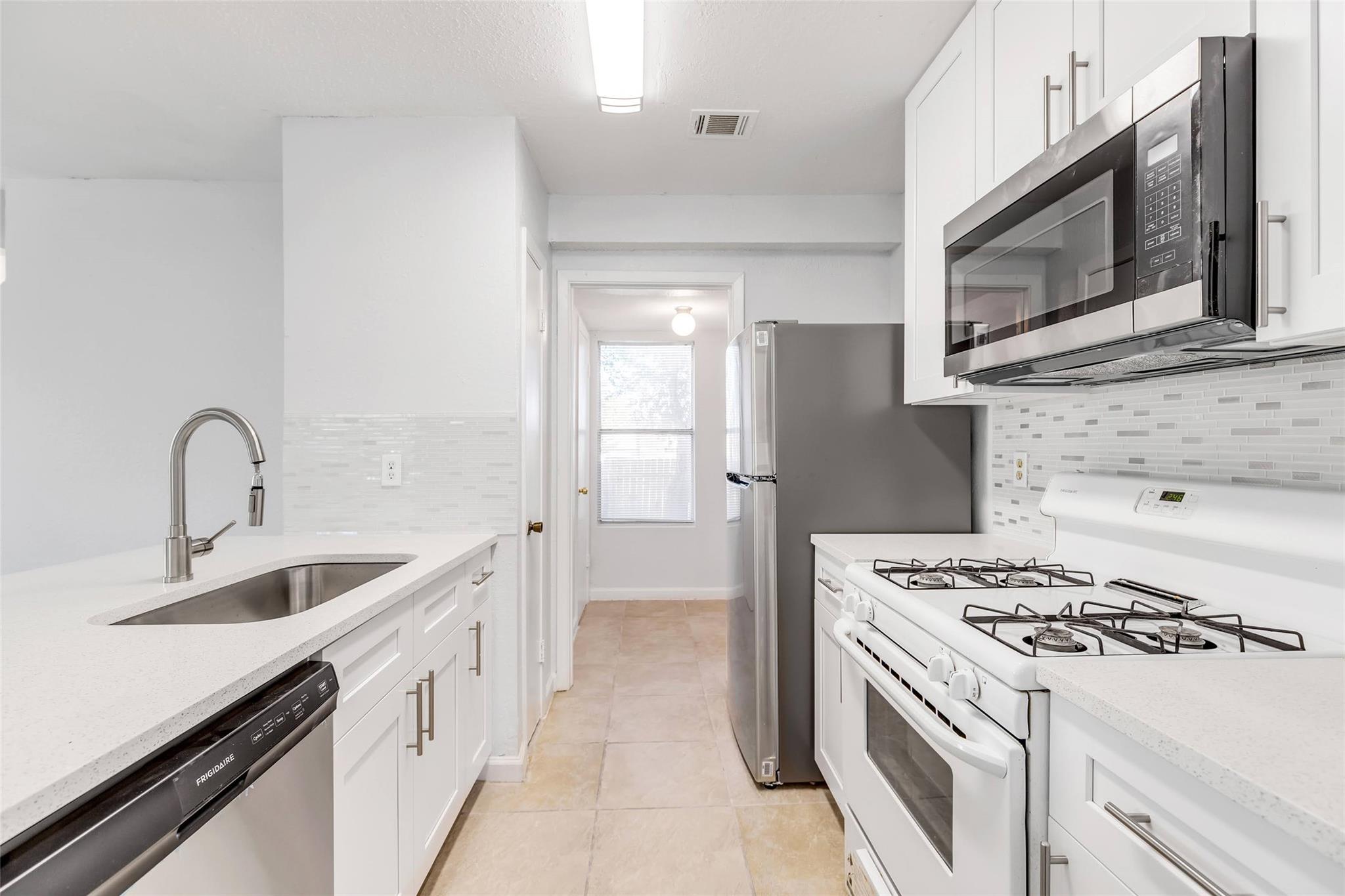 9611 Bear Paw TRL #A — photo 5