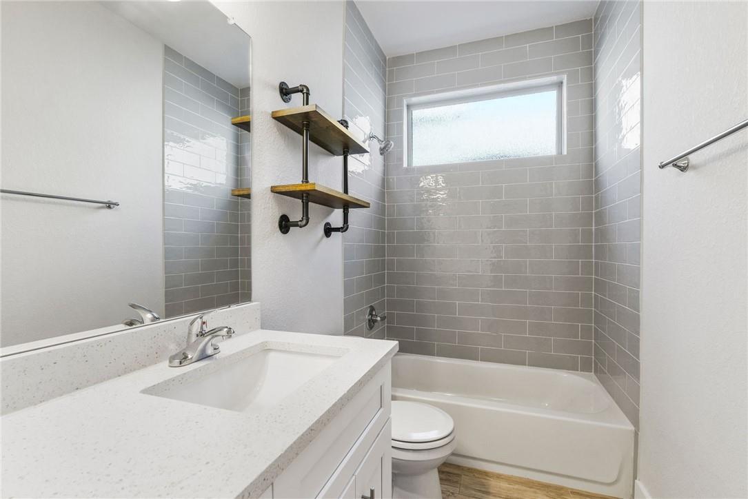 941 Del Raphael DR — photo 5