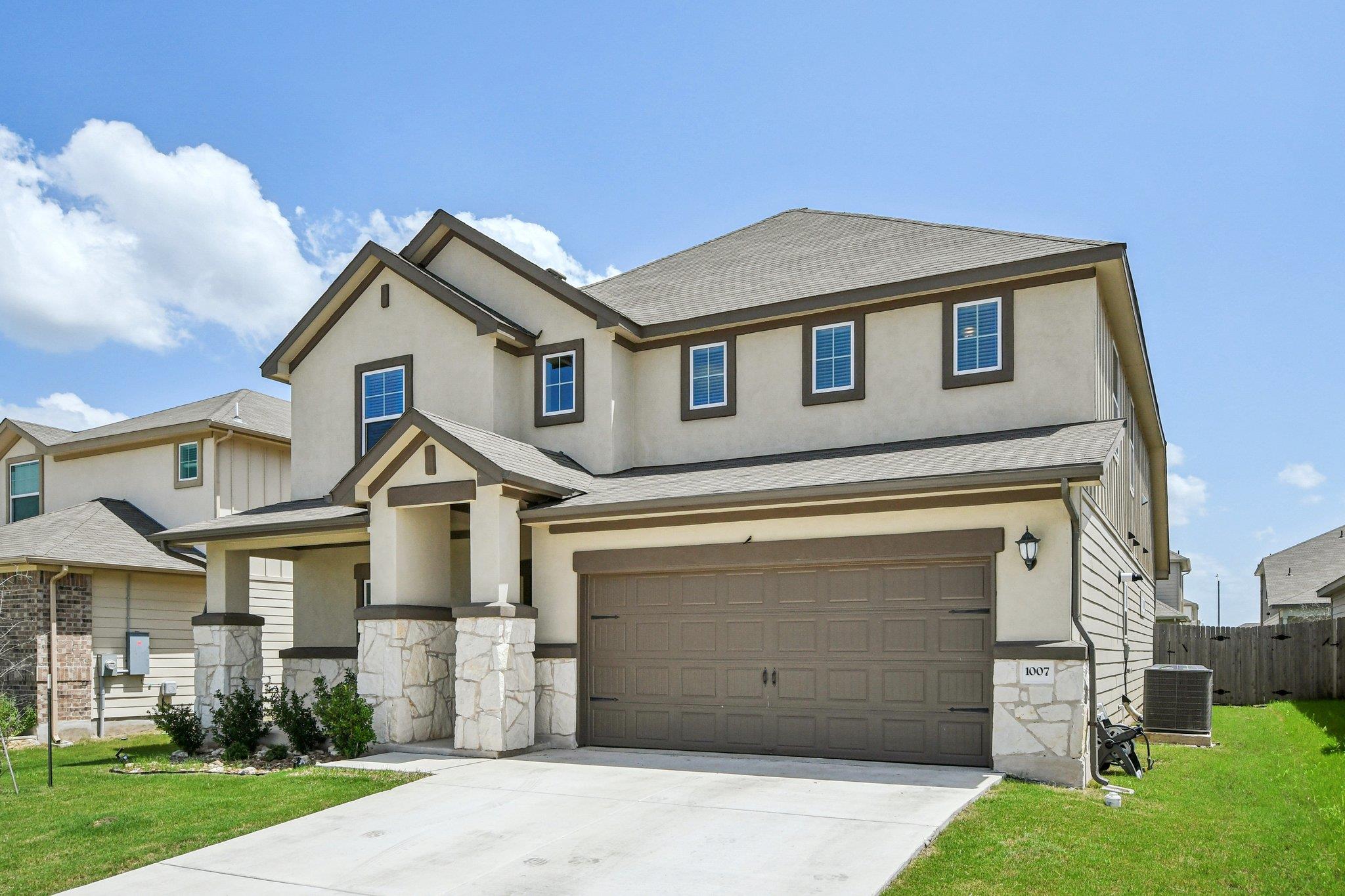1007 Guadalupe Bass RD — photo 3