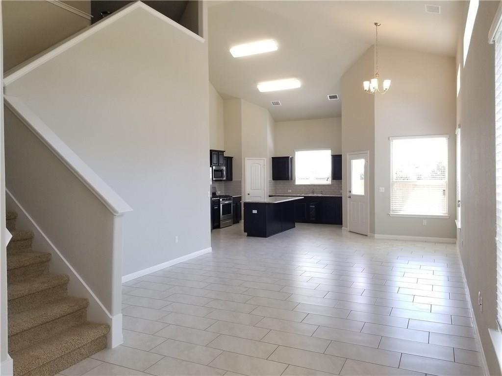 1024 Peregrine WAY — photo 3