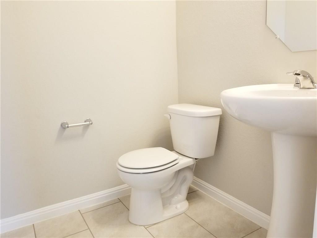 1024 Peregrine WAY — photo 5