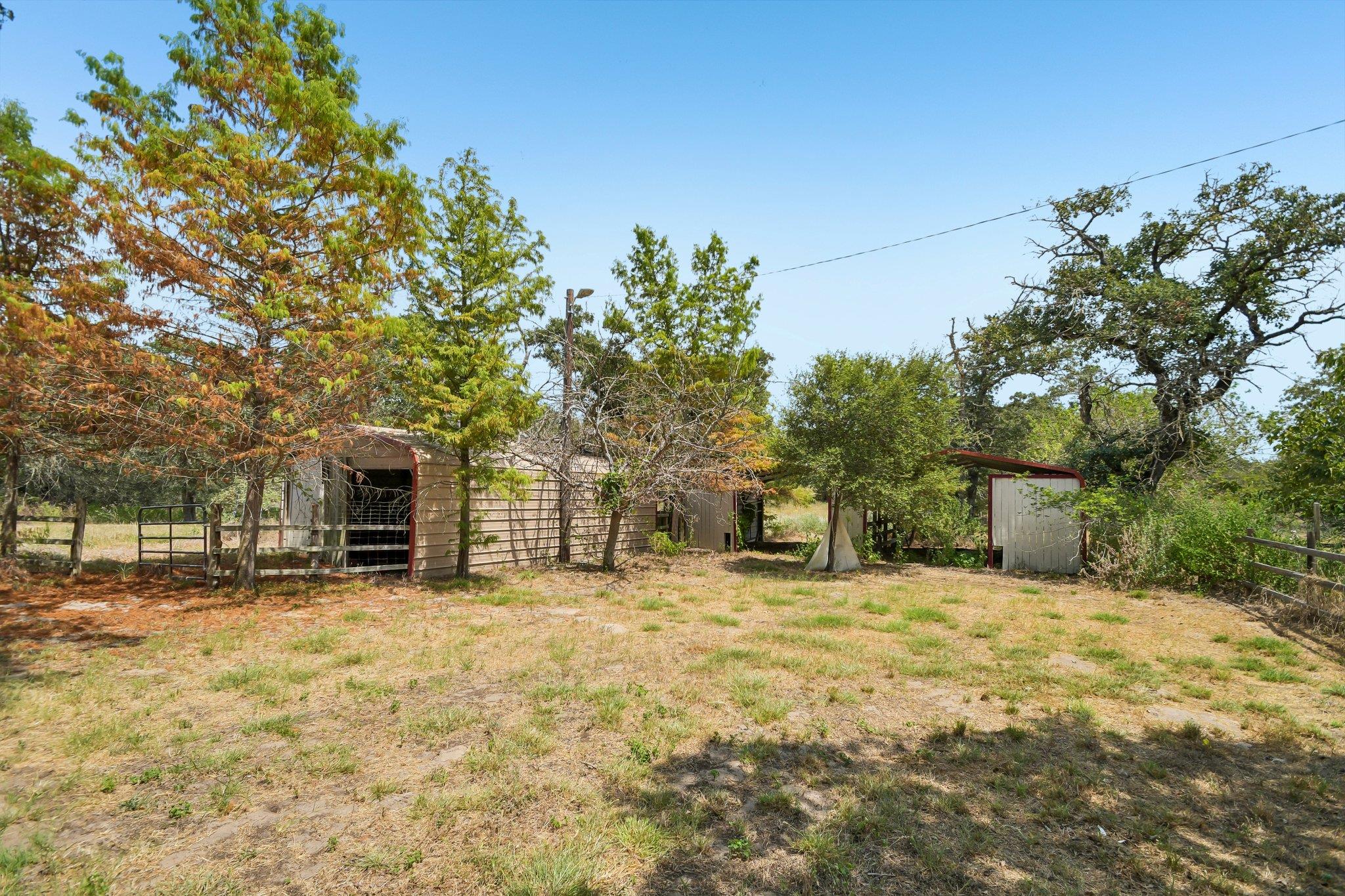 664 Hidden Oaks DR — photo 5