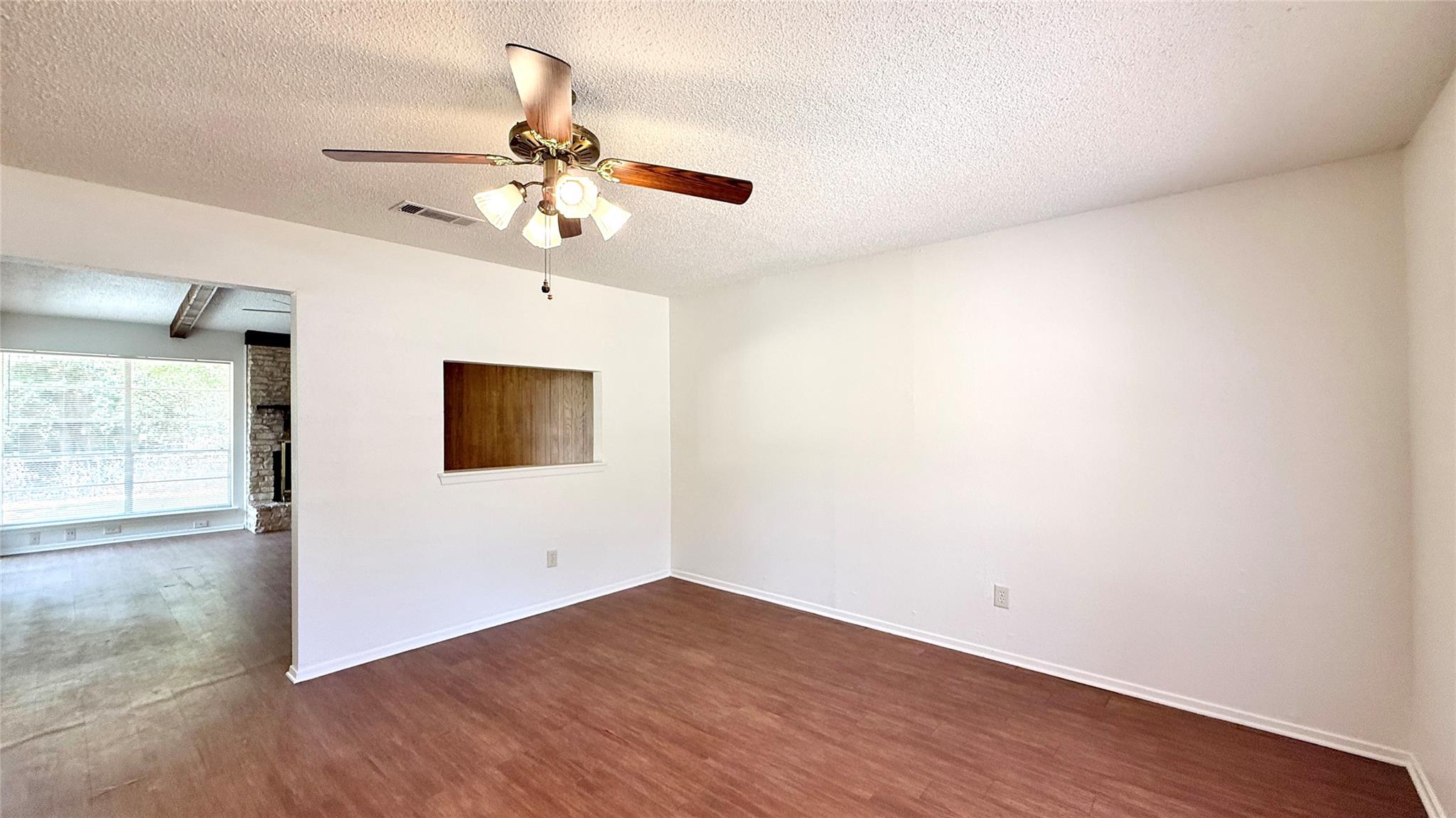 10105 Oak Hollow DR — photo 4
