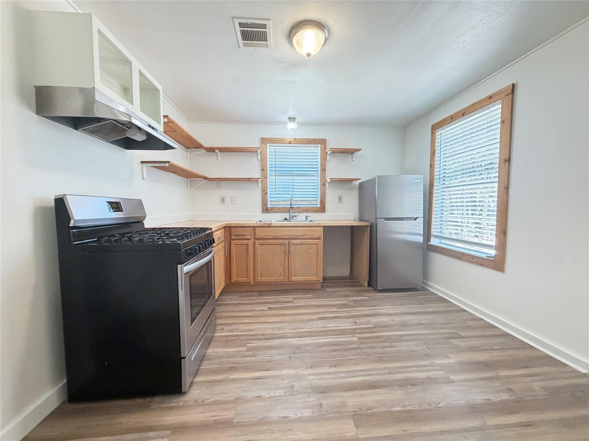 1203 Olander ST — photo 4