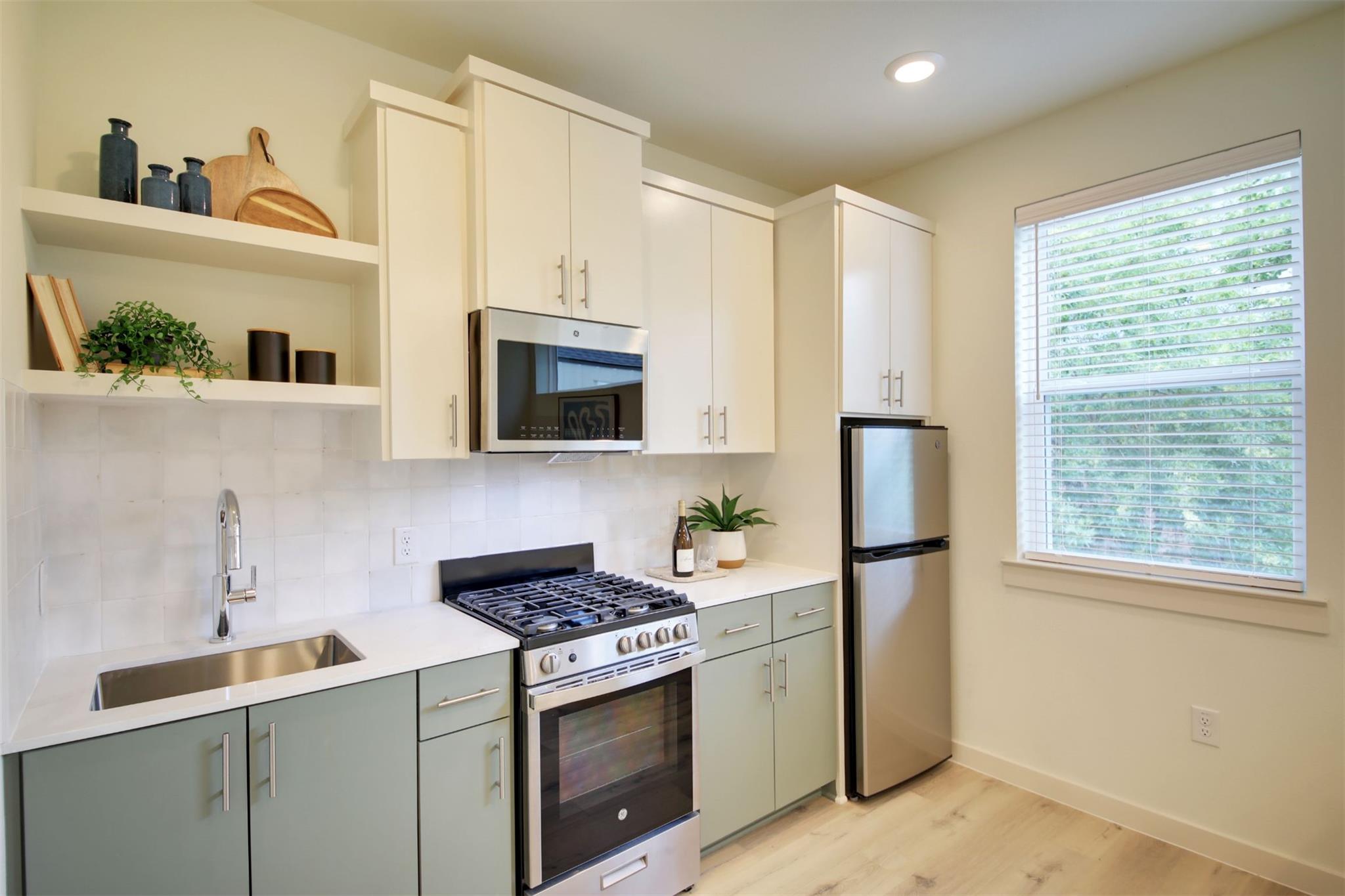 6802 Montana ST #2 — photo 3