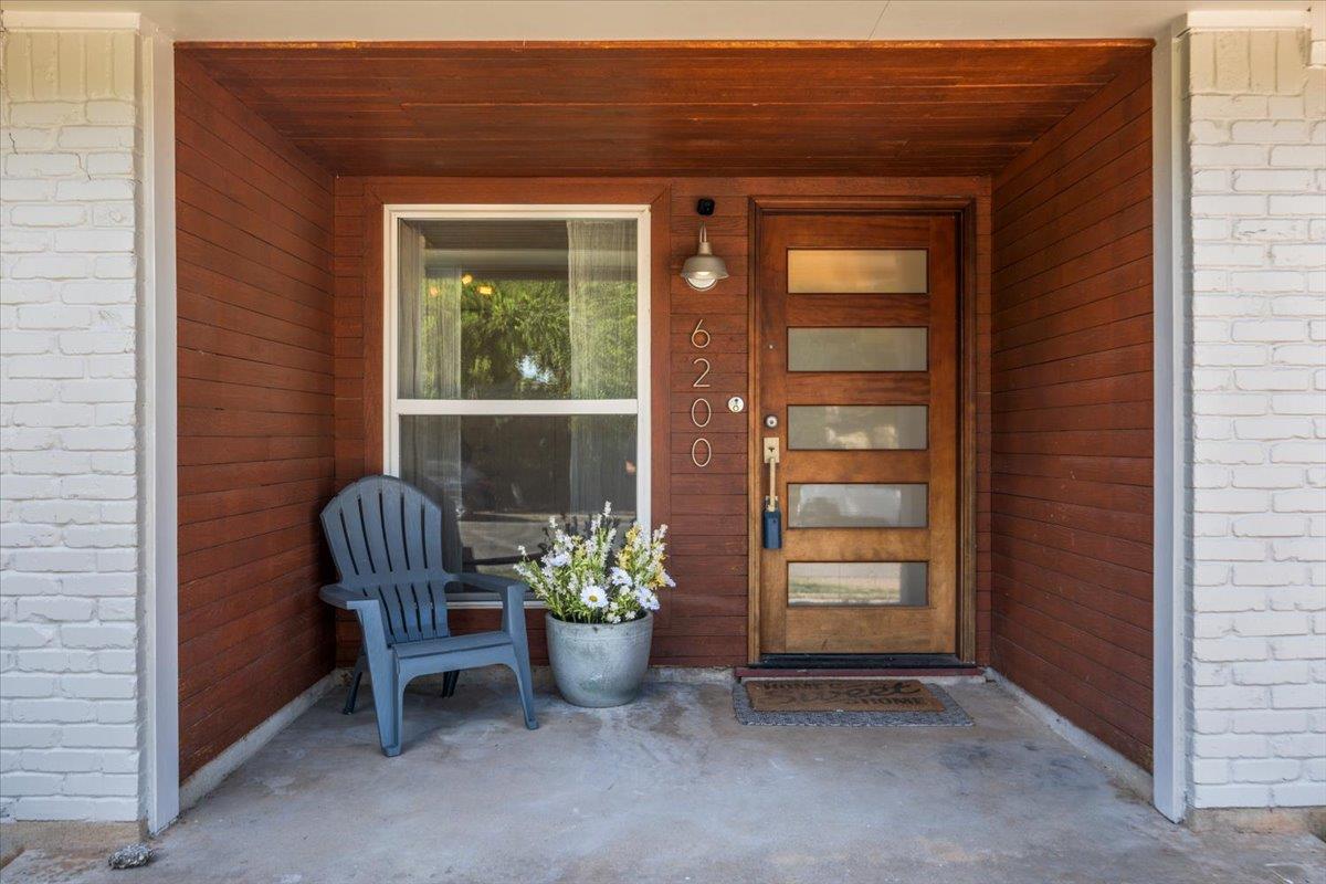 6200 Blarwood DR — photo 4