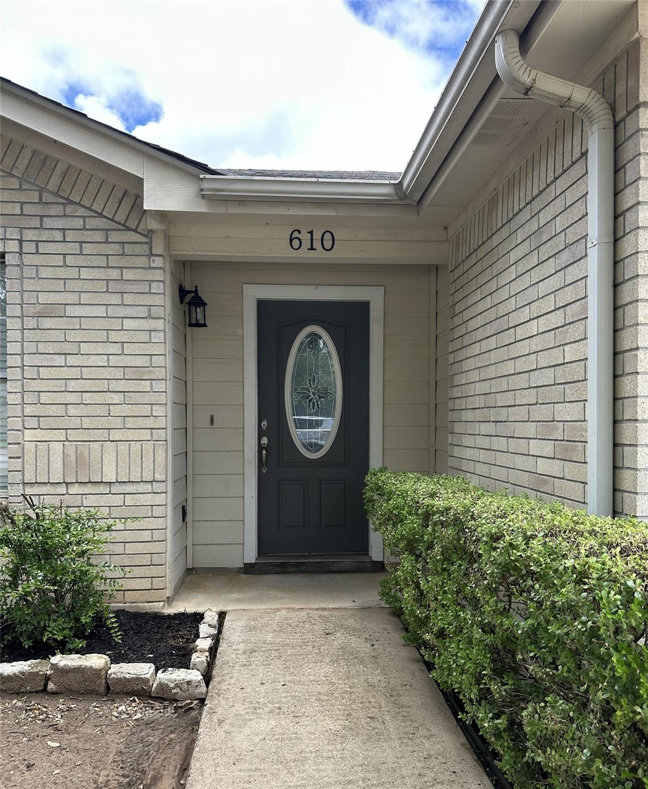 610 Riverway LN — photo 3