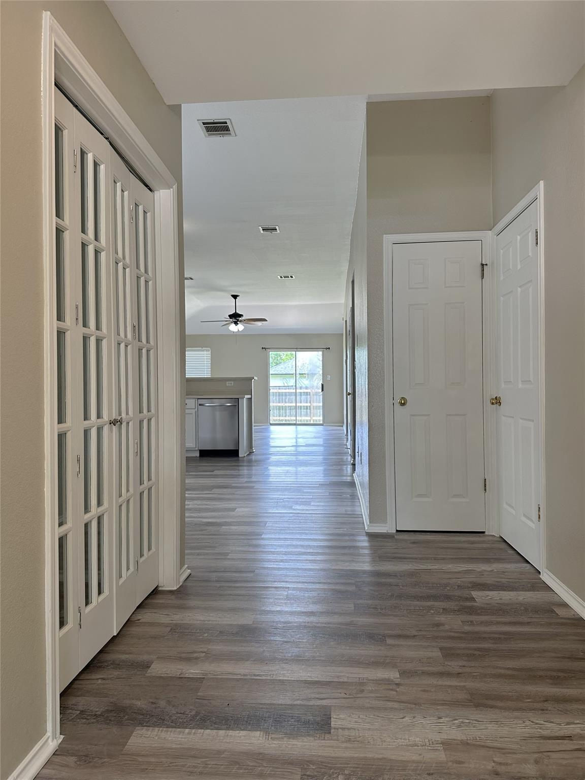610 Riverway LN — photo 4