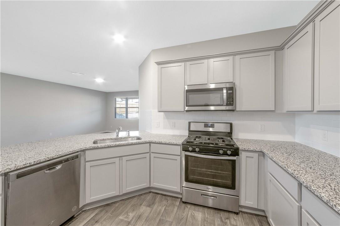 141 Spider Lily DR — photo 5