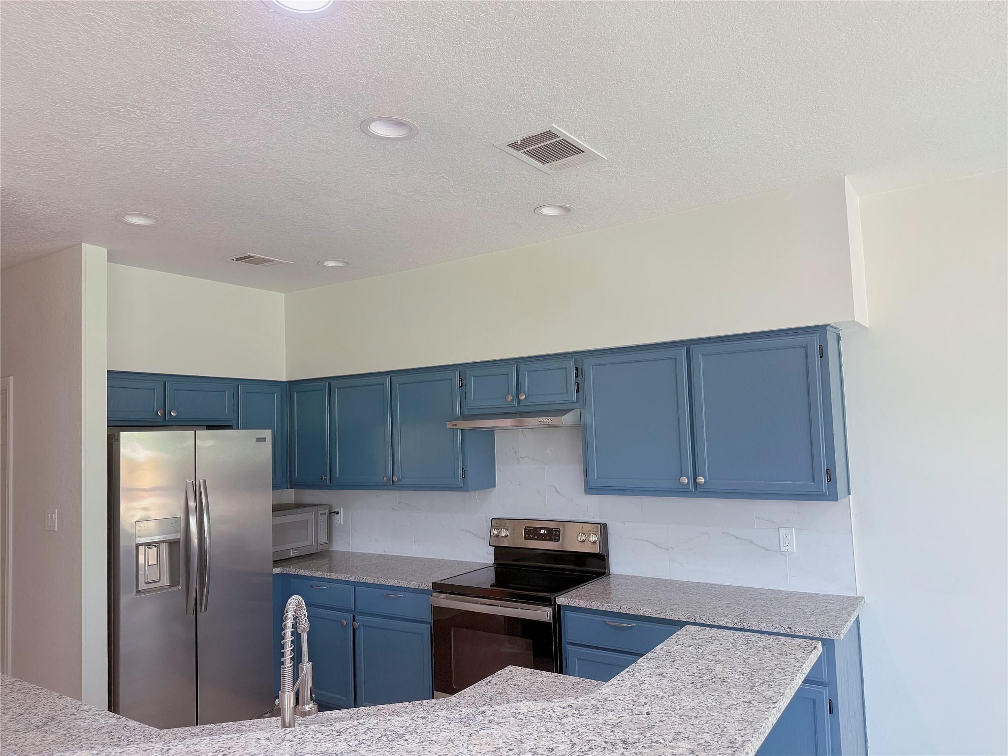 16403 Spotted Eagle DR — photo 5
