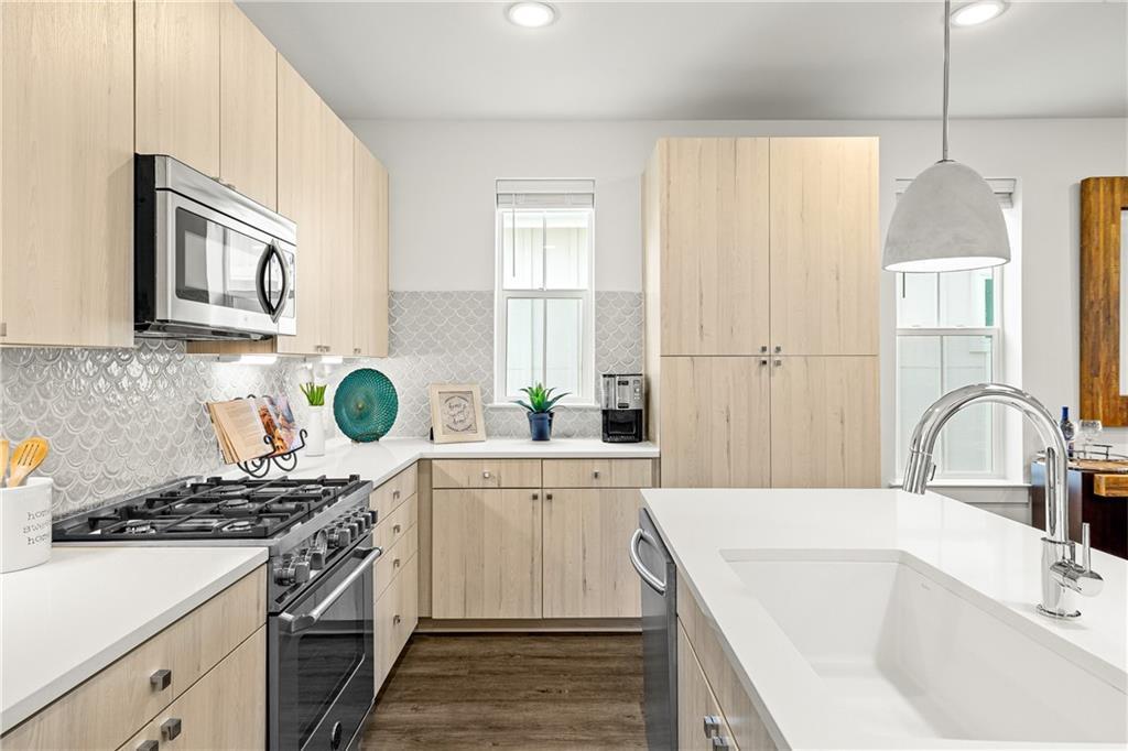 2624 Metcalfe RD #8 — photo 4