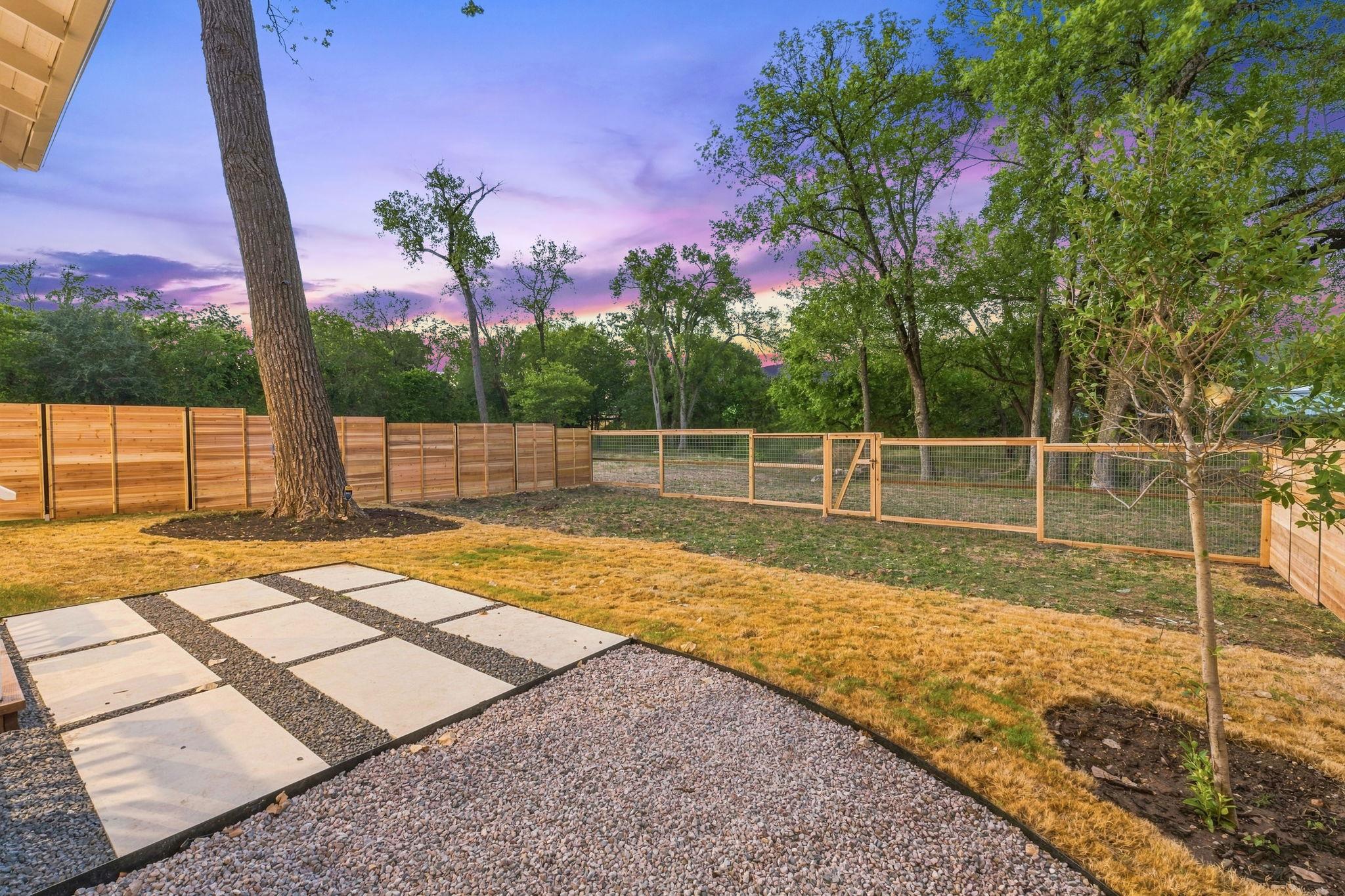210 Mockingbird LN #3 — photo 3