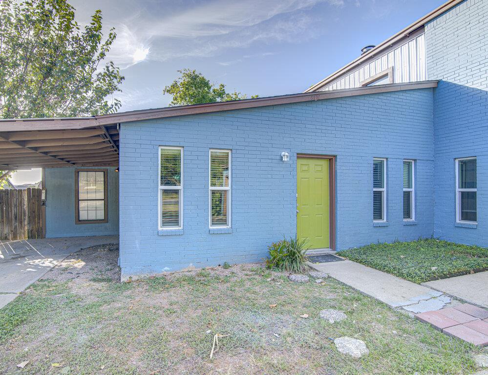 1807 Briar Hill DR #A — photo 3