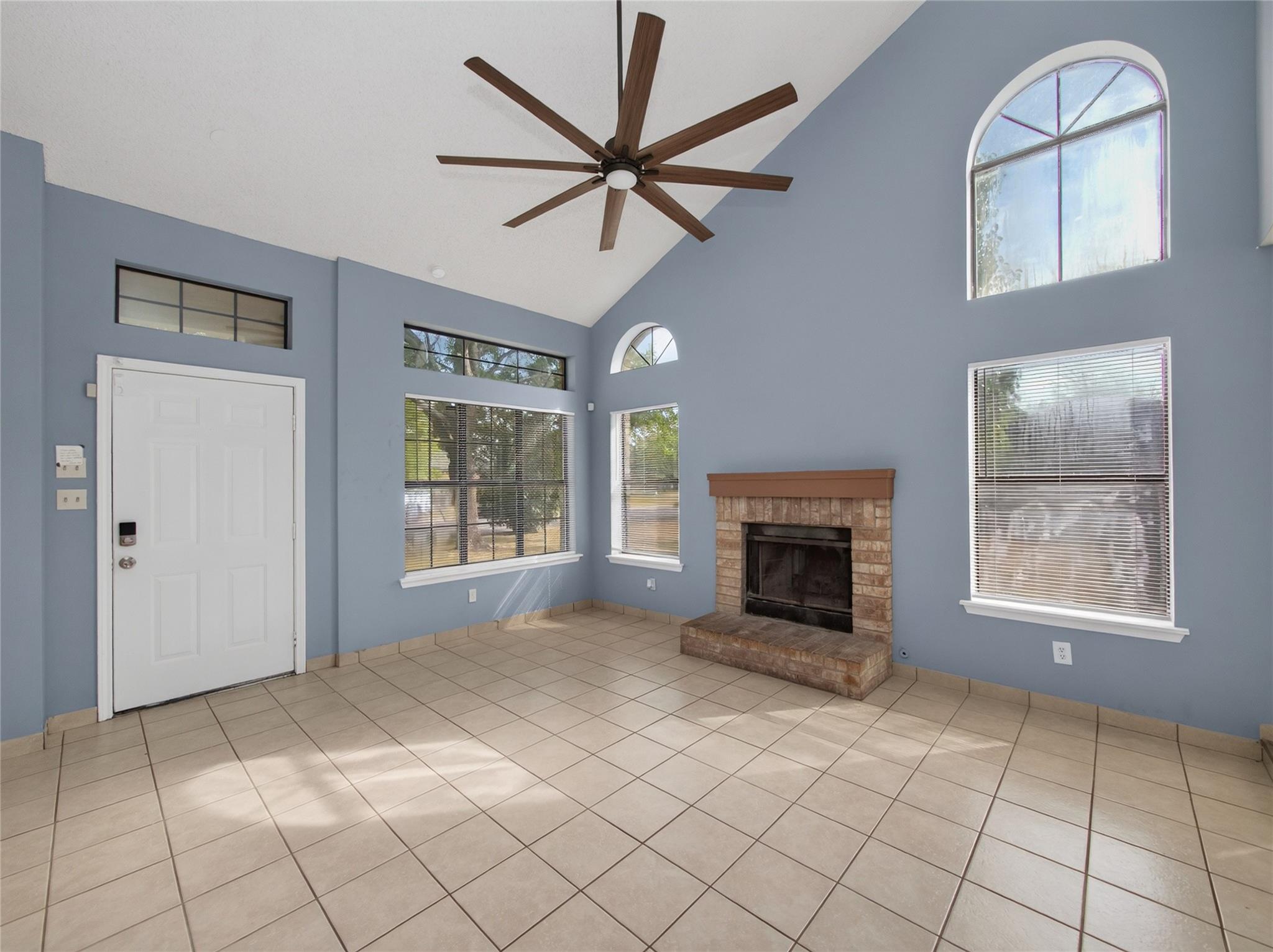 1202 Southwalk ST — photo 4
