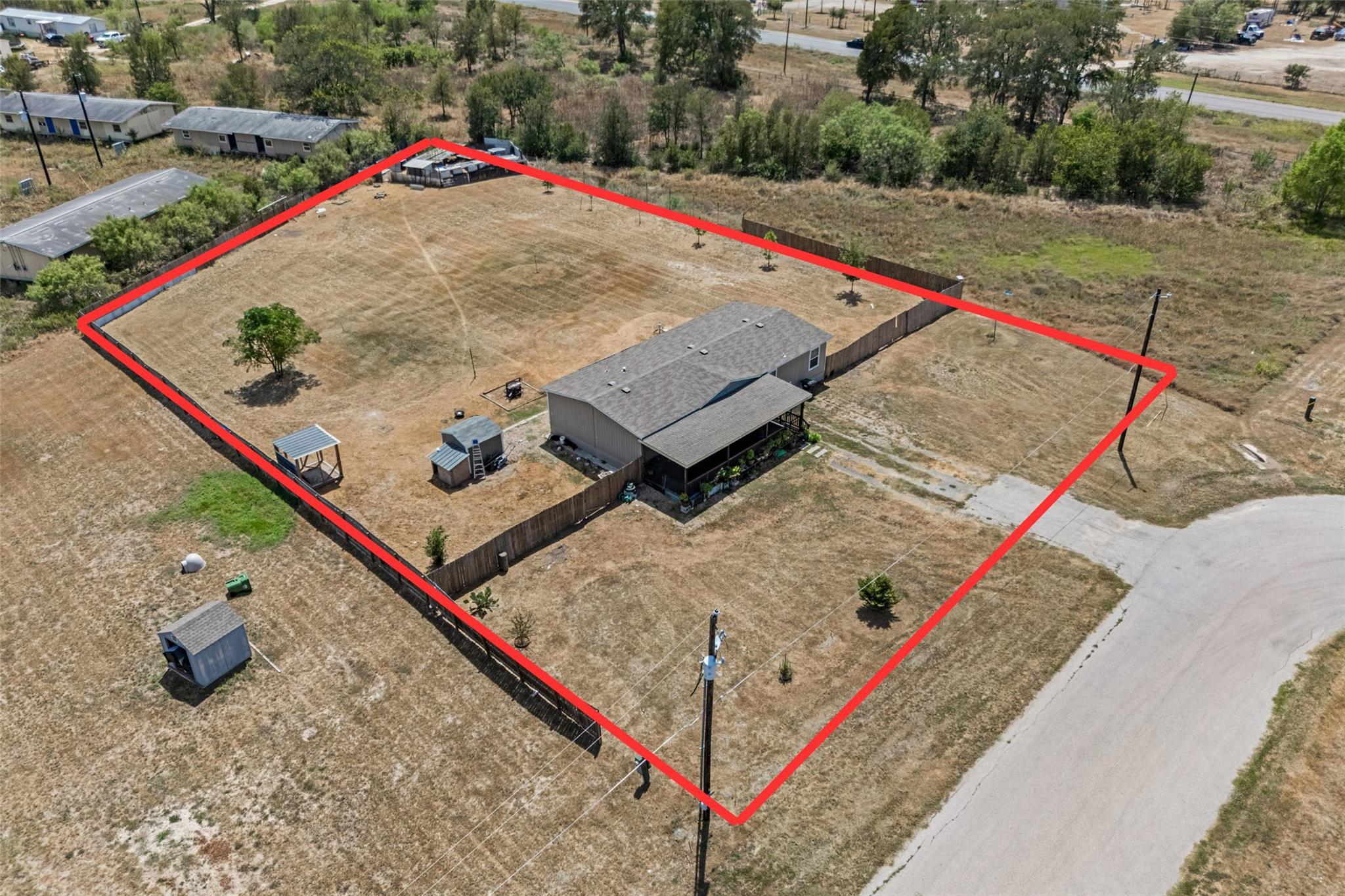 138 Double C DR — photo 5