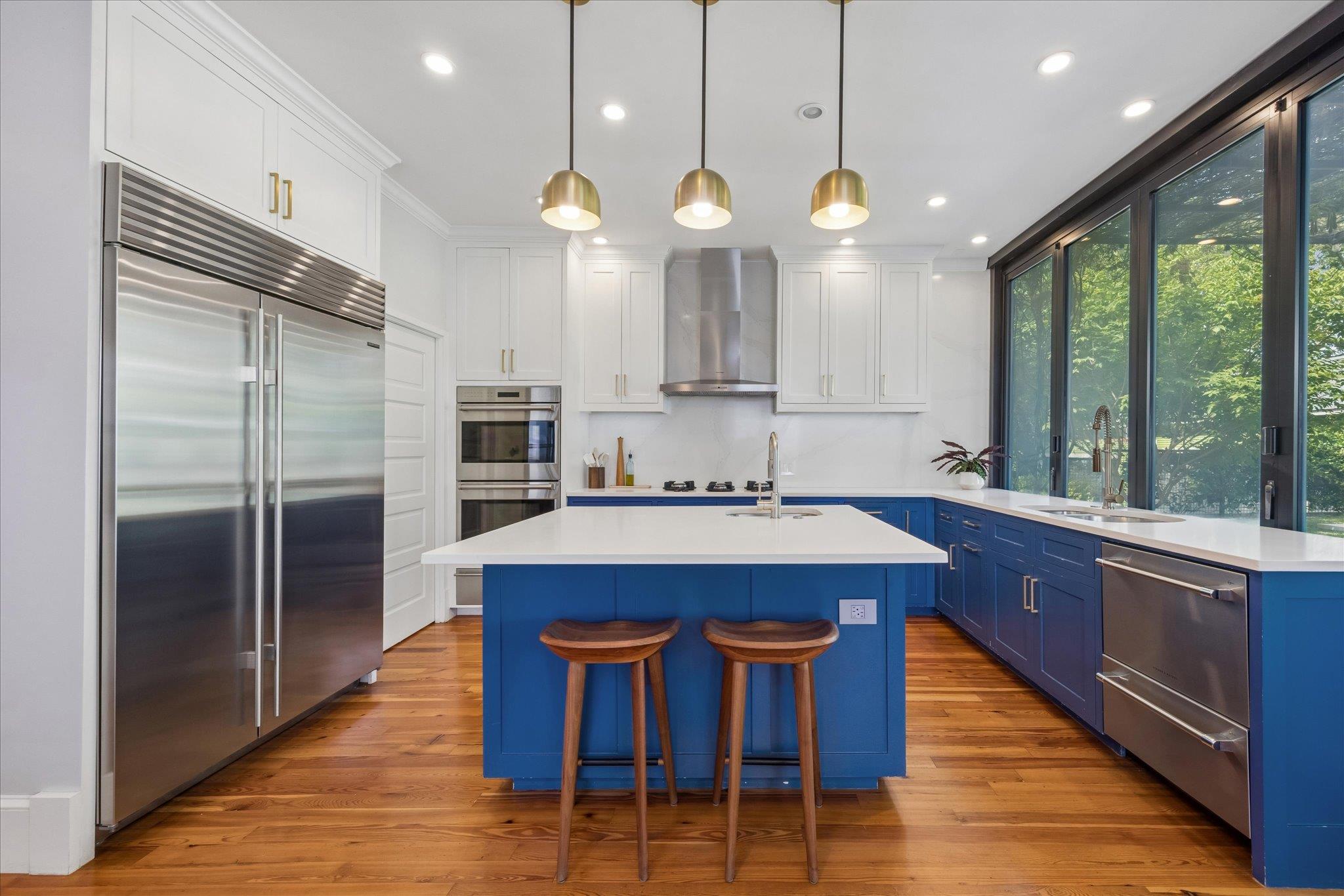 806 Blanco ST — photo 4