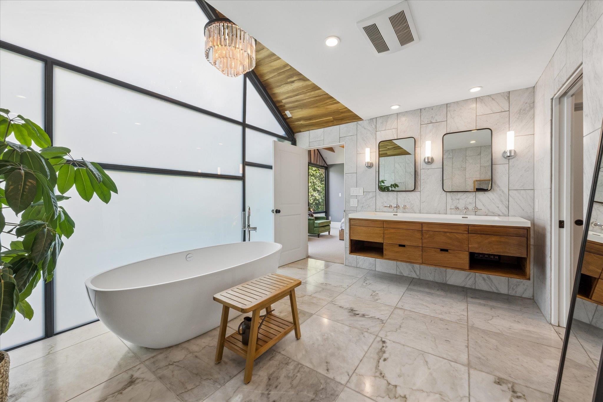 806 Blanco ST — photo 3