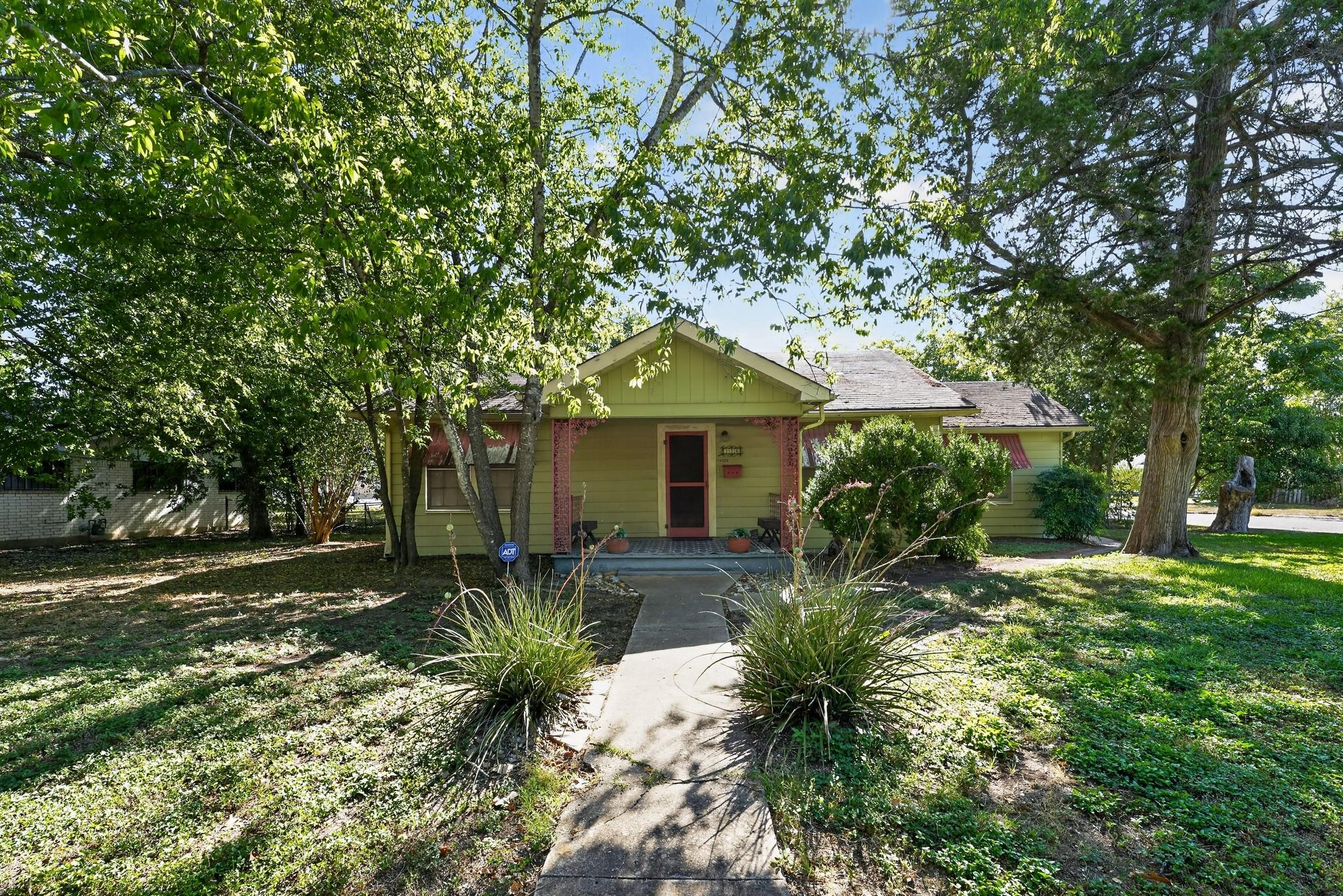 316 Guadalupe ST