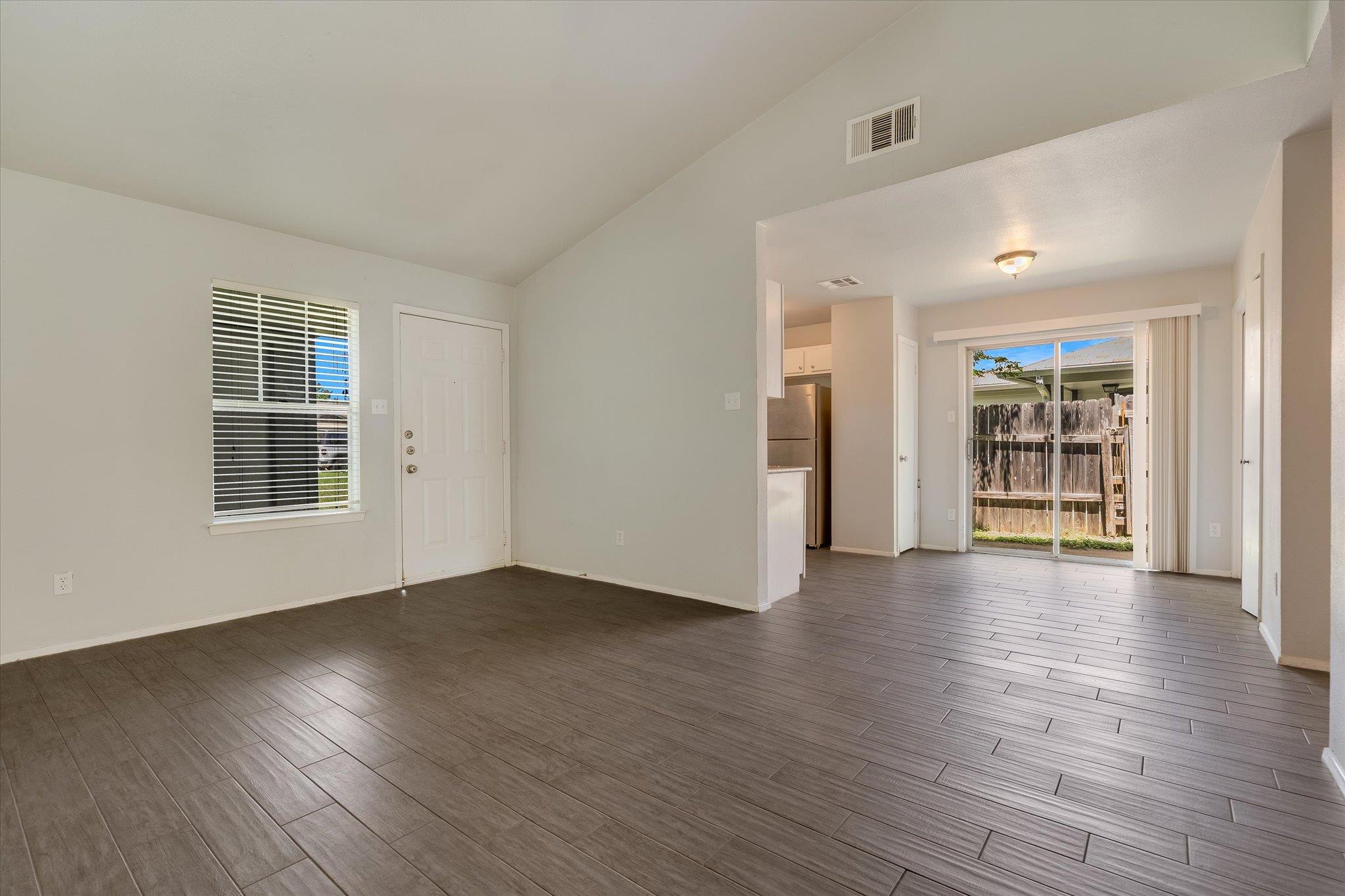 11906 Sunhillow BND #A — photo 3