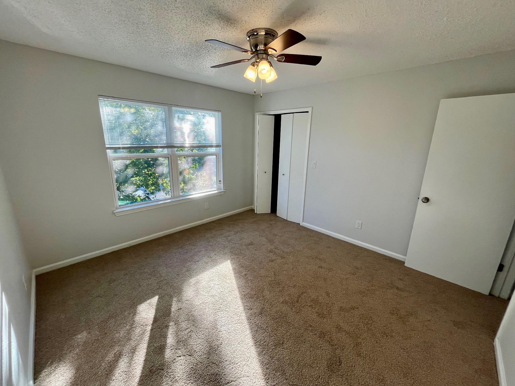 122 Hillside DR — photo 3
