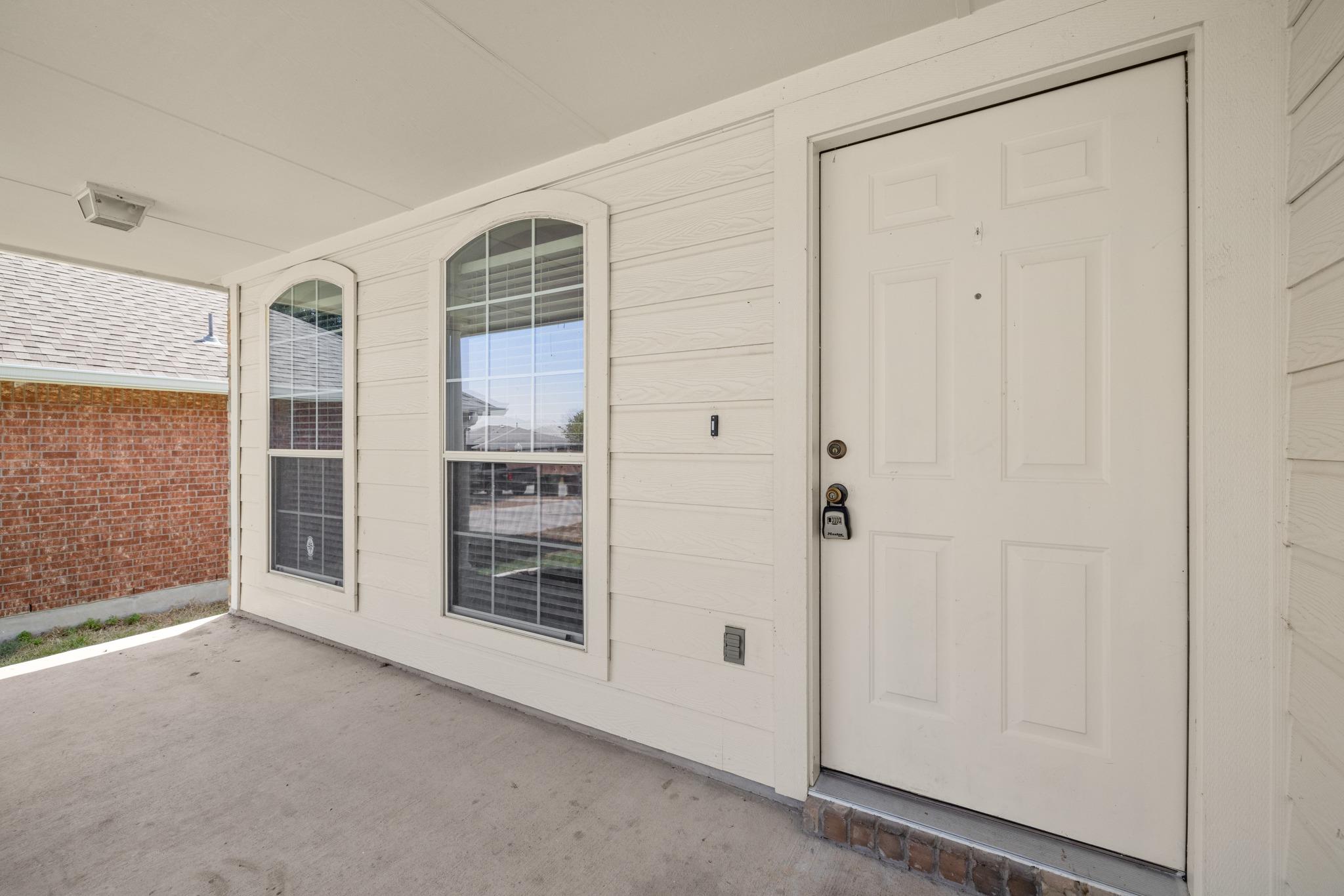 3233 Winding River TRL — photo 5