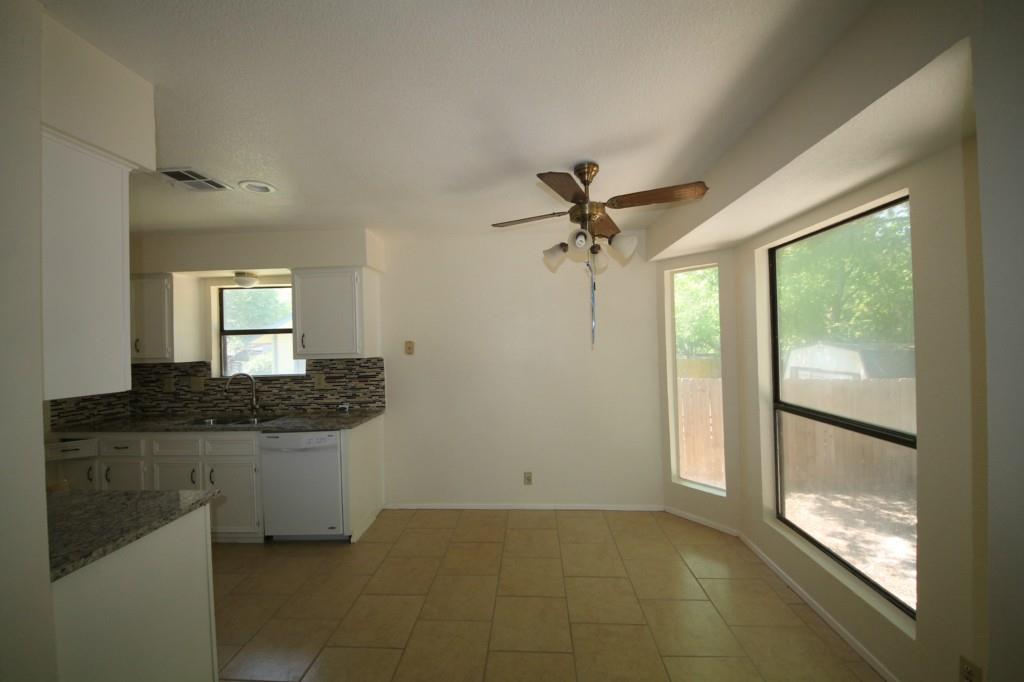 12708 Lamppost LN — photo 4