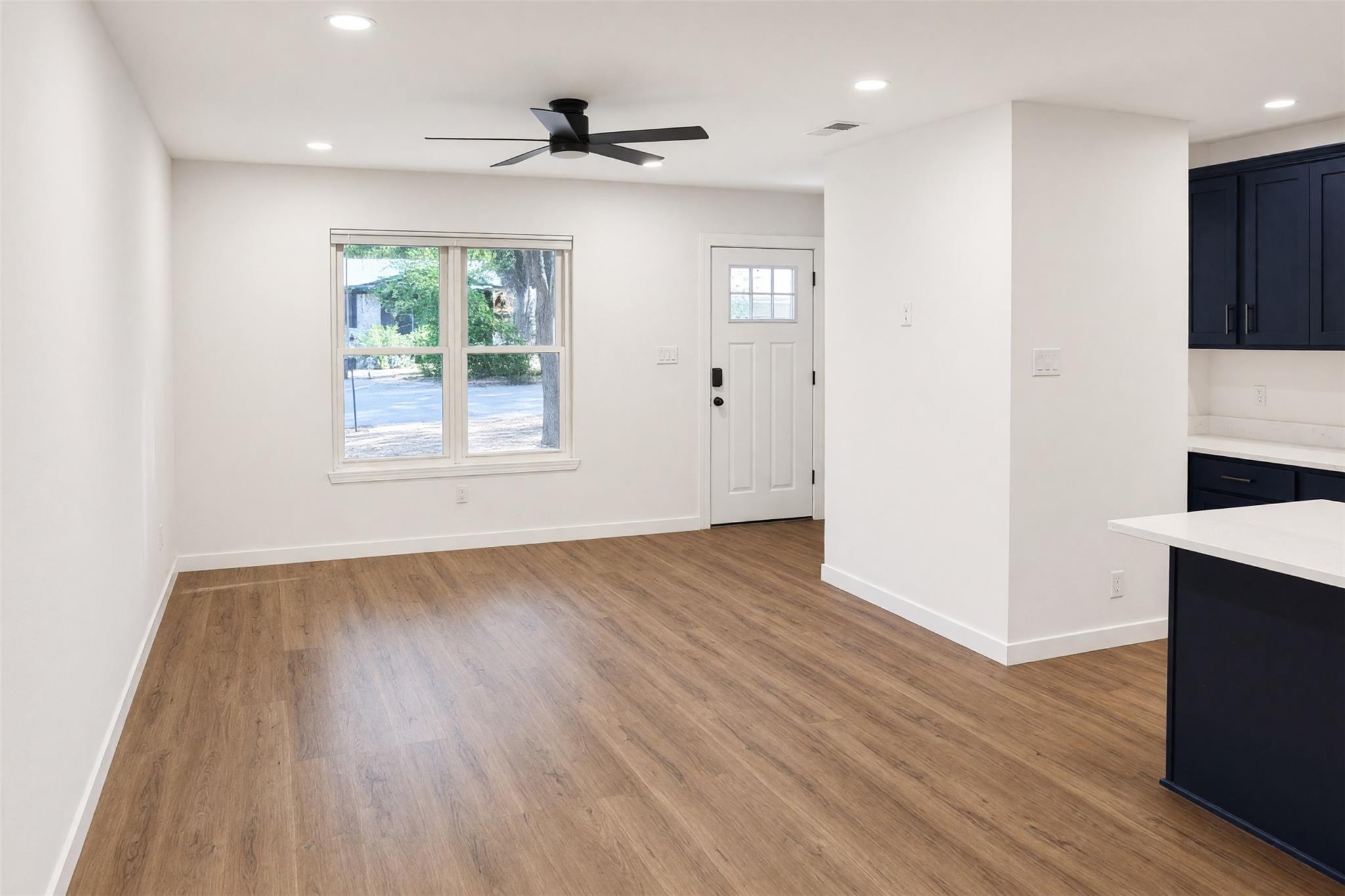 407 Tamworth Ave — photo 3
