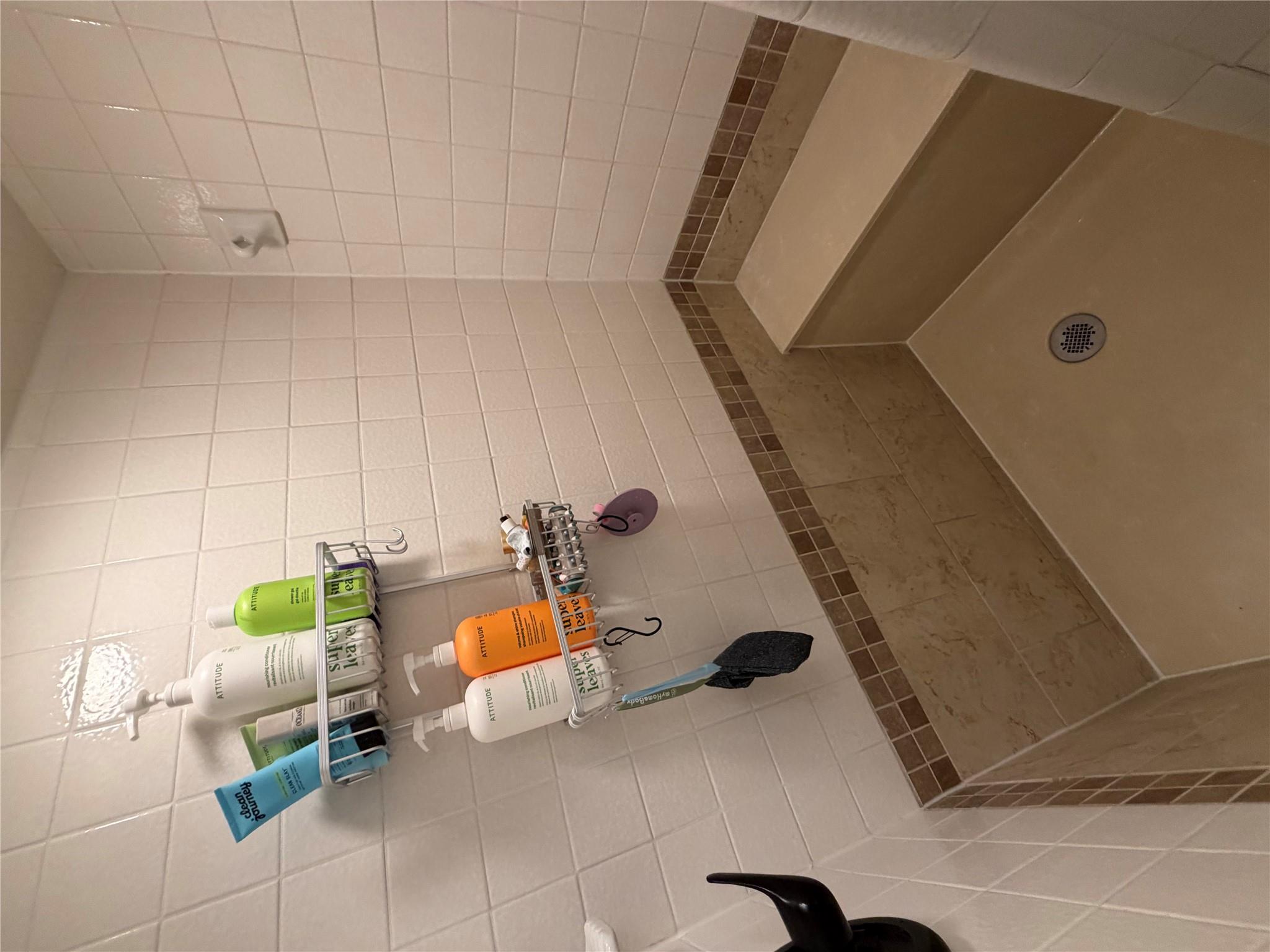 3020 Oakwood DR — photo 5