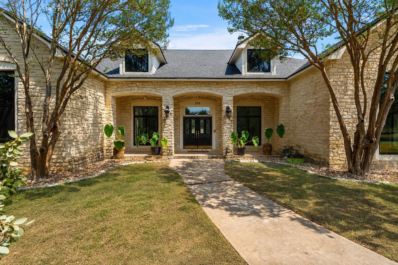 304 Harmony LN — photo 3