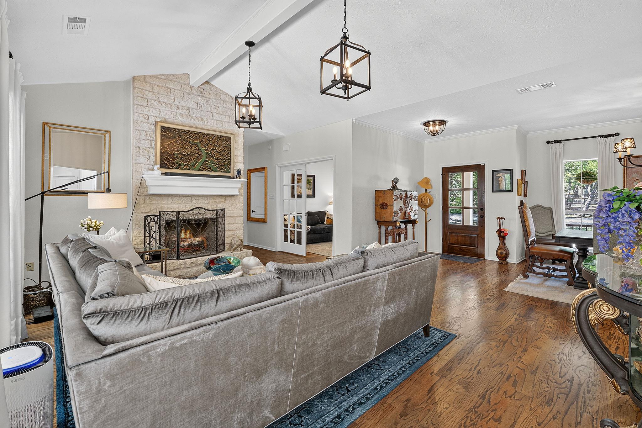 262 Ridgewood RD — photo 3