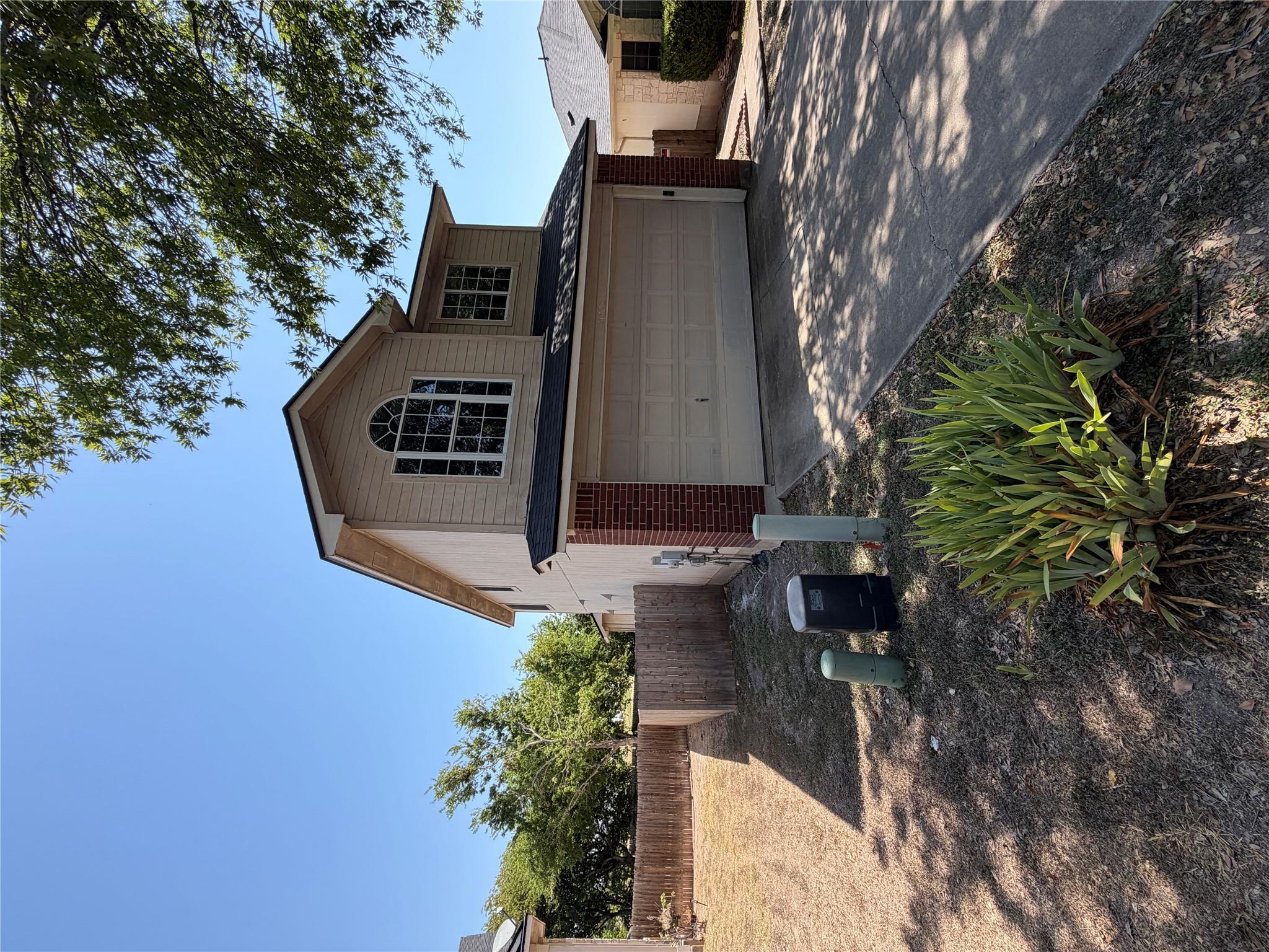 21423 Grand National Ave — photo 3