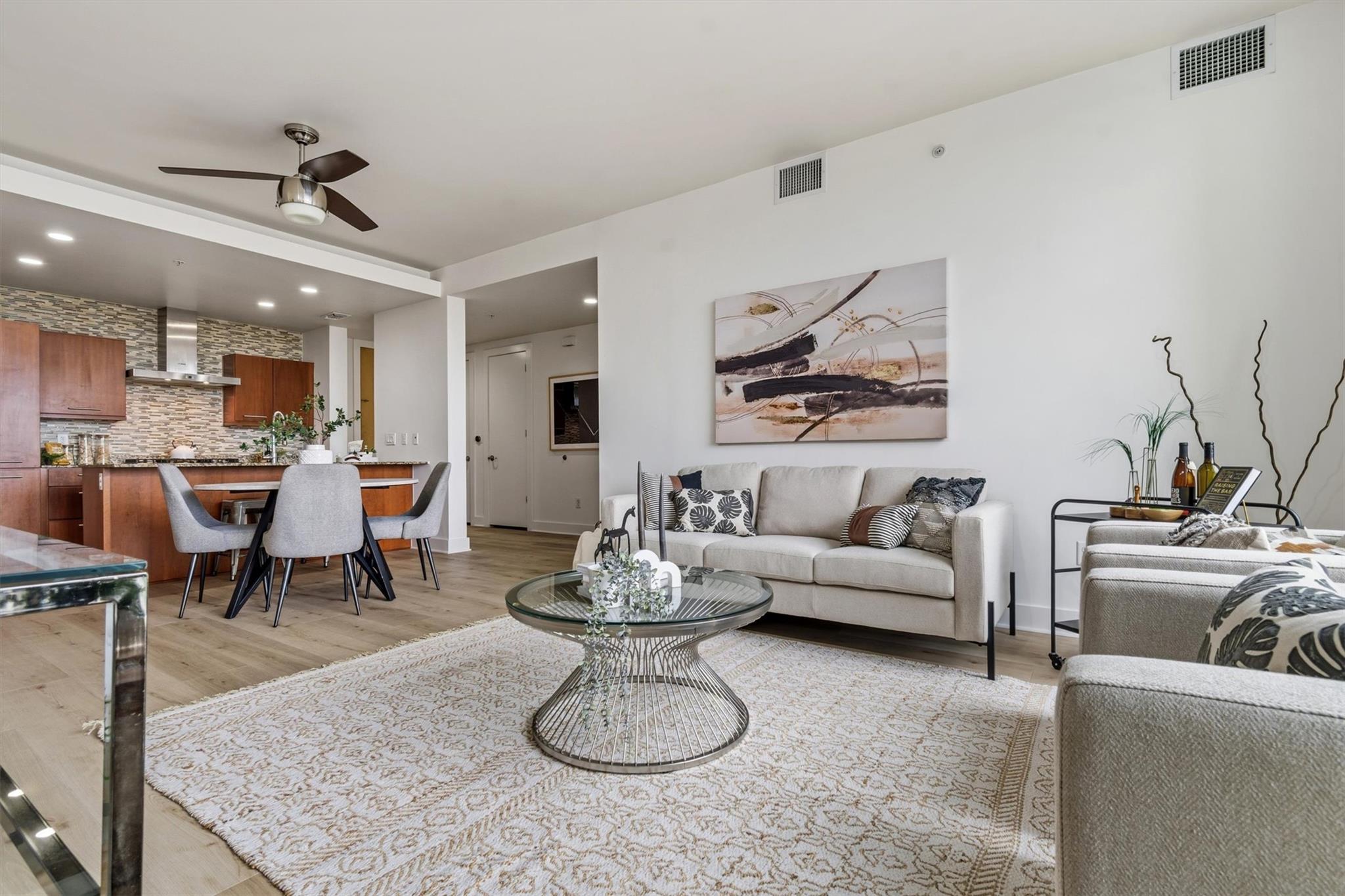 210 Lee Barton DR #517 — photo 3