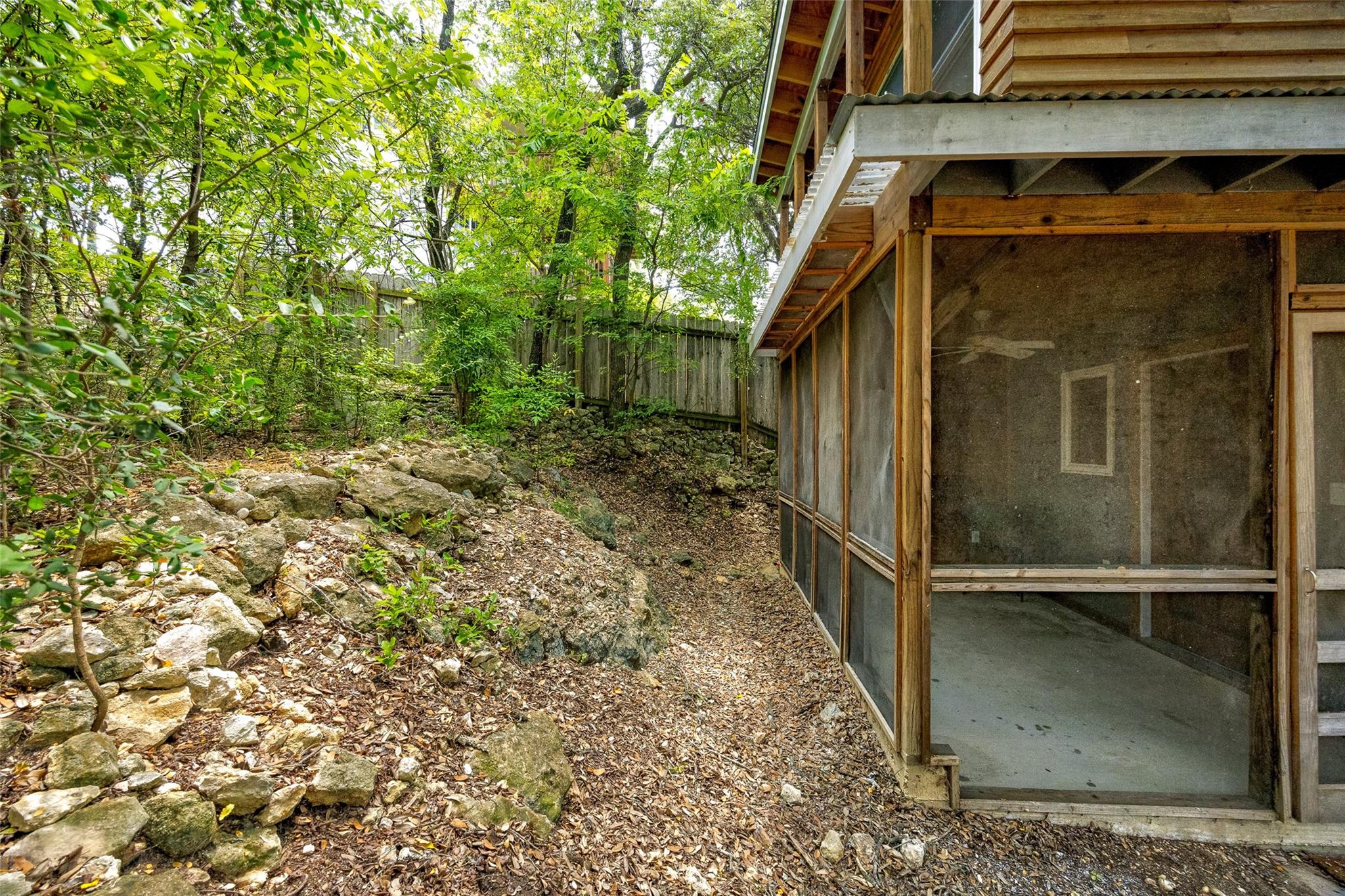 8200 Wavertree CT — photo 3