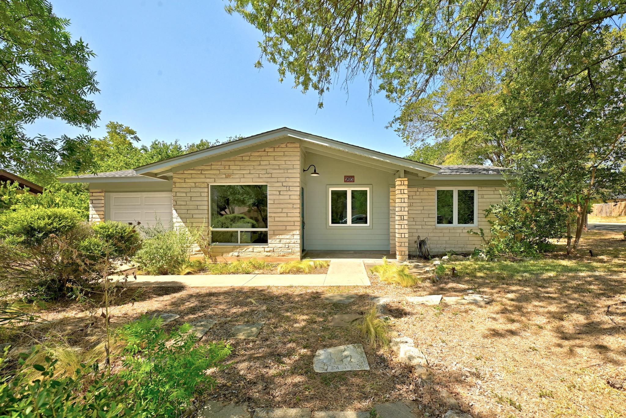 905 Emerald Wood DR