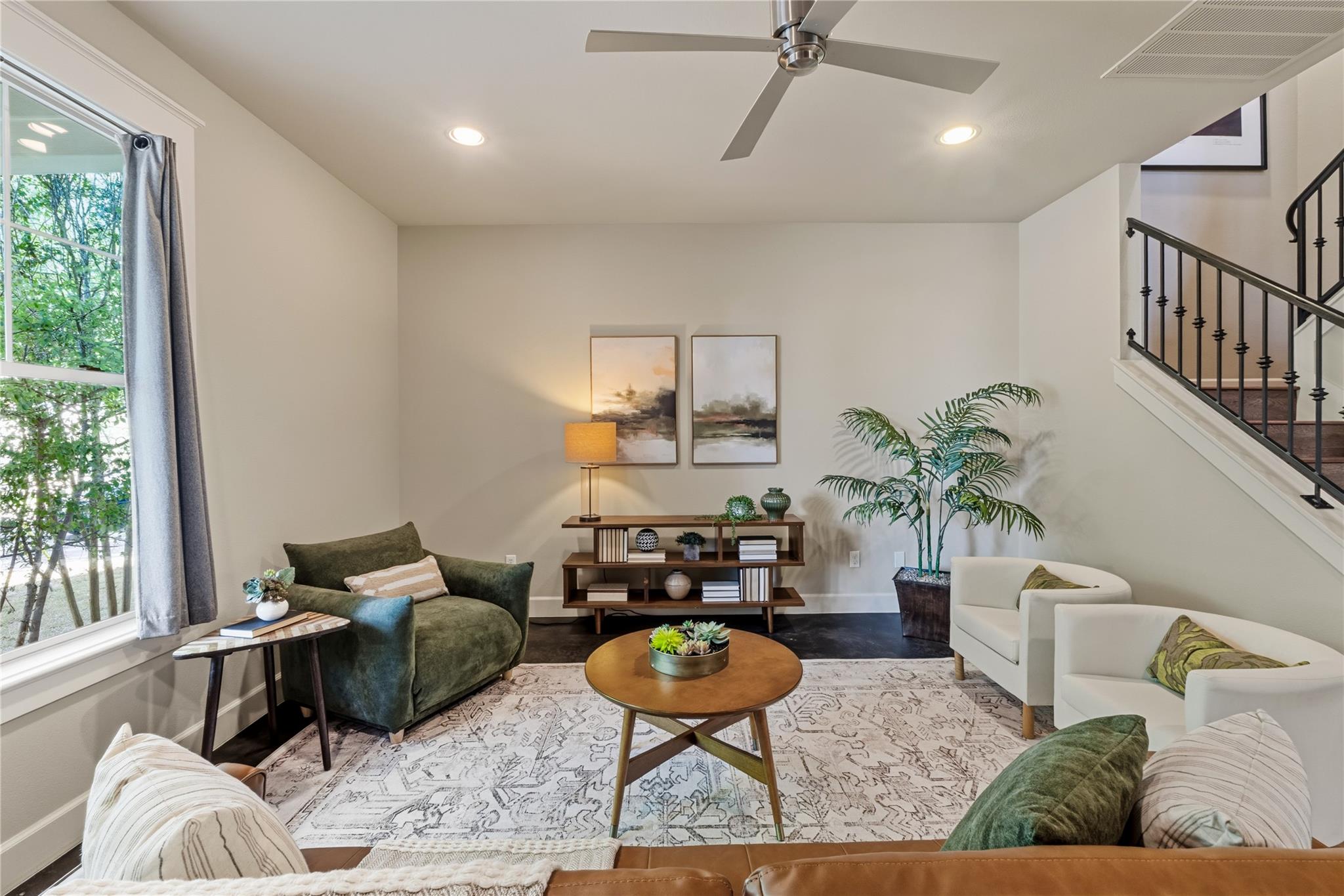 5613 Roosevelt Ave #B — photo 3