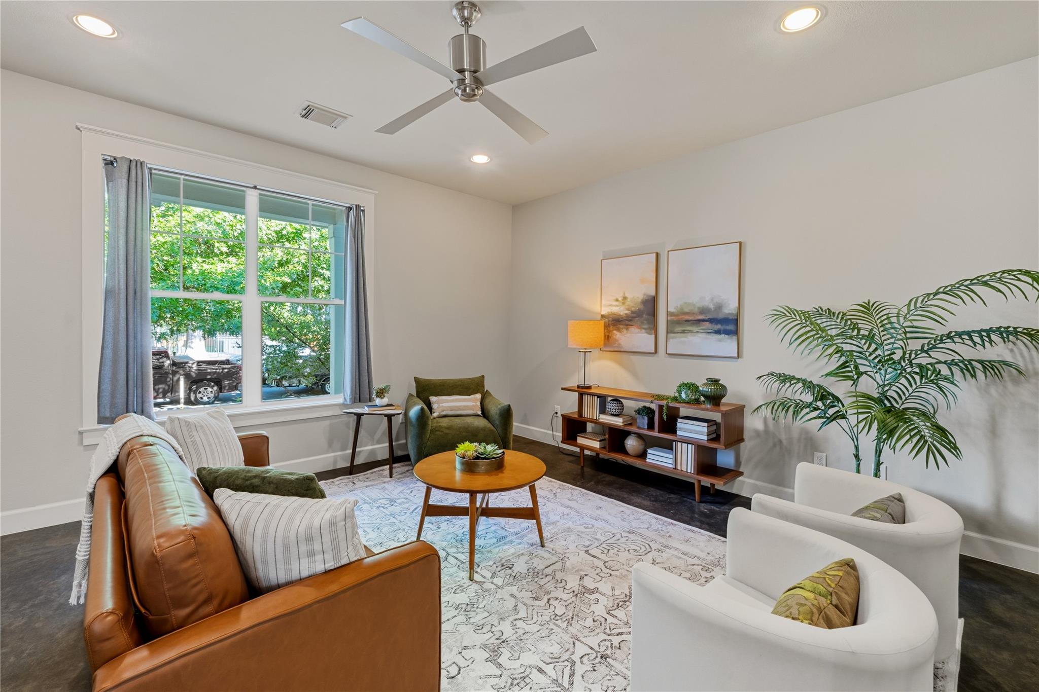 5613 Roosevelt Ave #B — photo 4