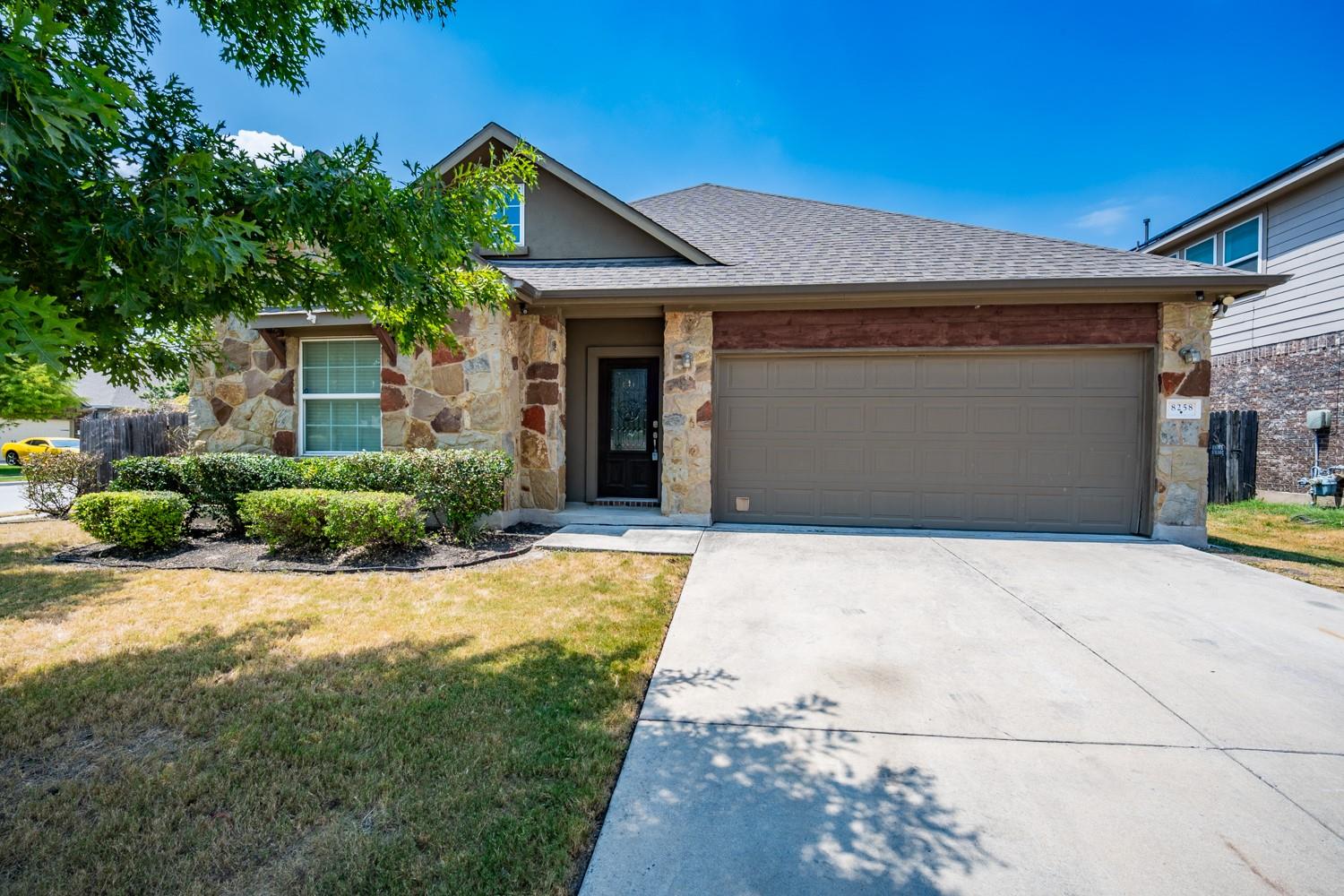 8258 Arezzo DR