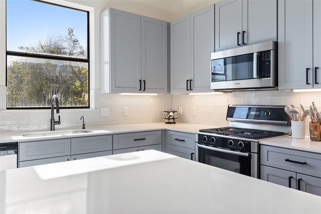 6000 Congress Ave #201 — photo 5